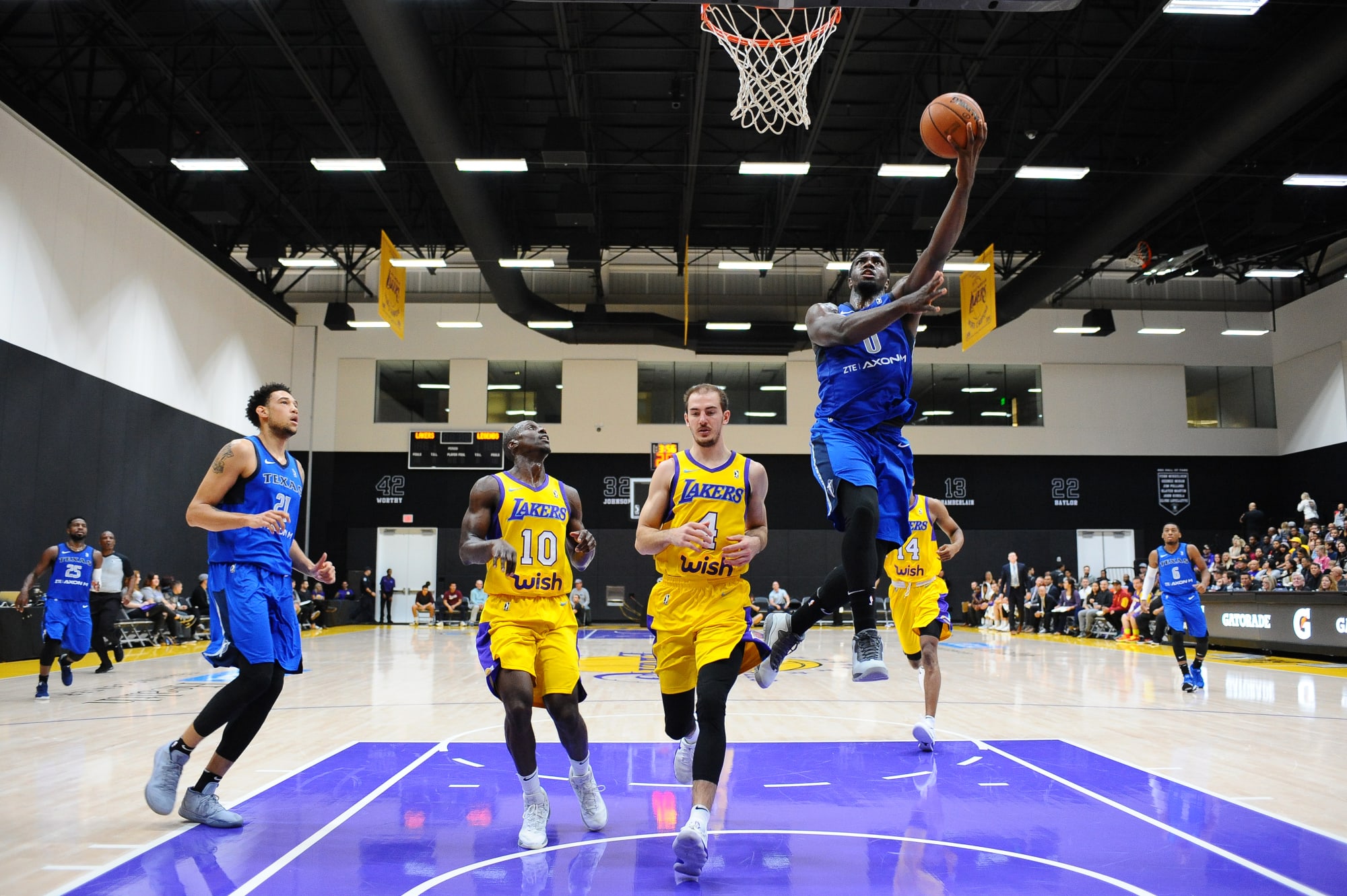 South Bay Lakers Getting to know a fierce Stephaun Branch