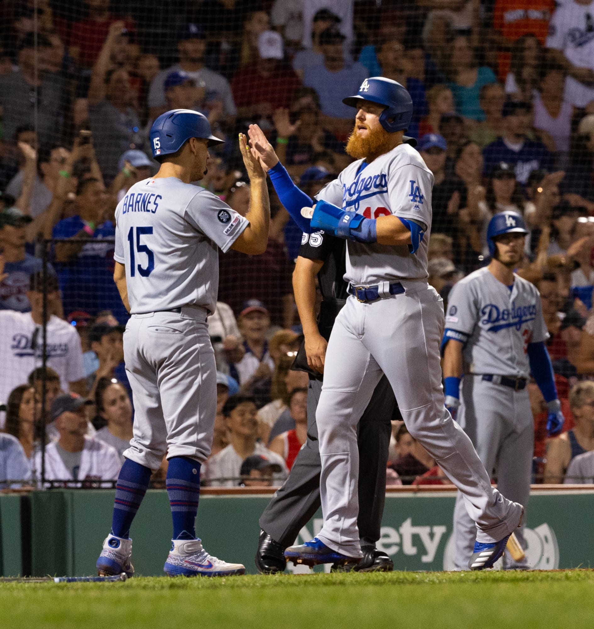 Los Angeles Dodgers Looking to take two of three at Fenway