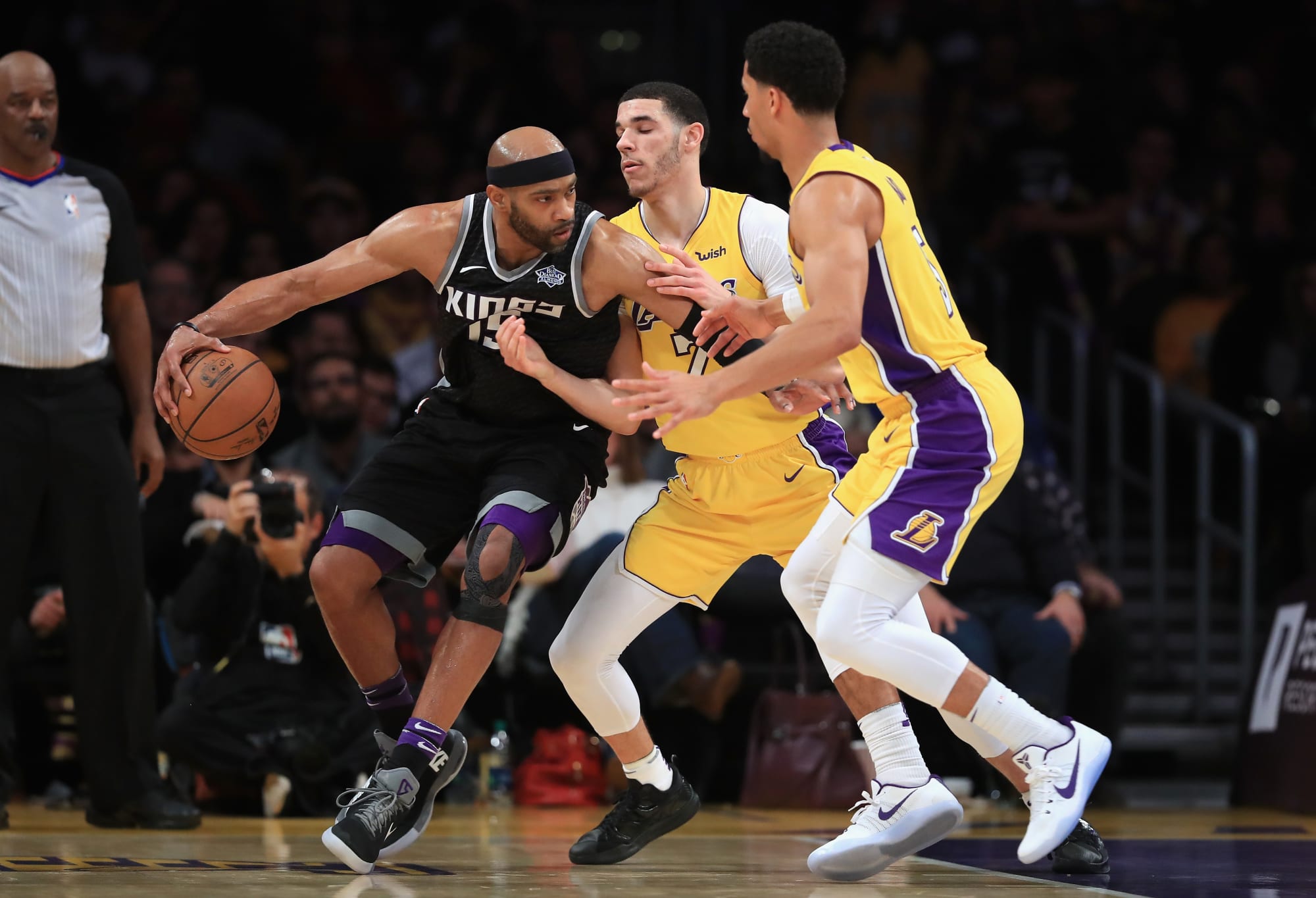 Lakers News Lonzo Ball Is Set To Return Who It Helps Who It Hurts