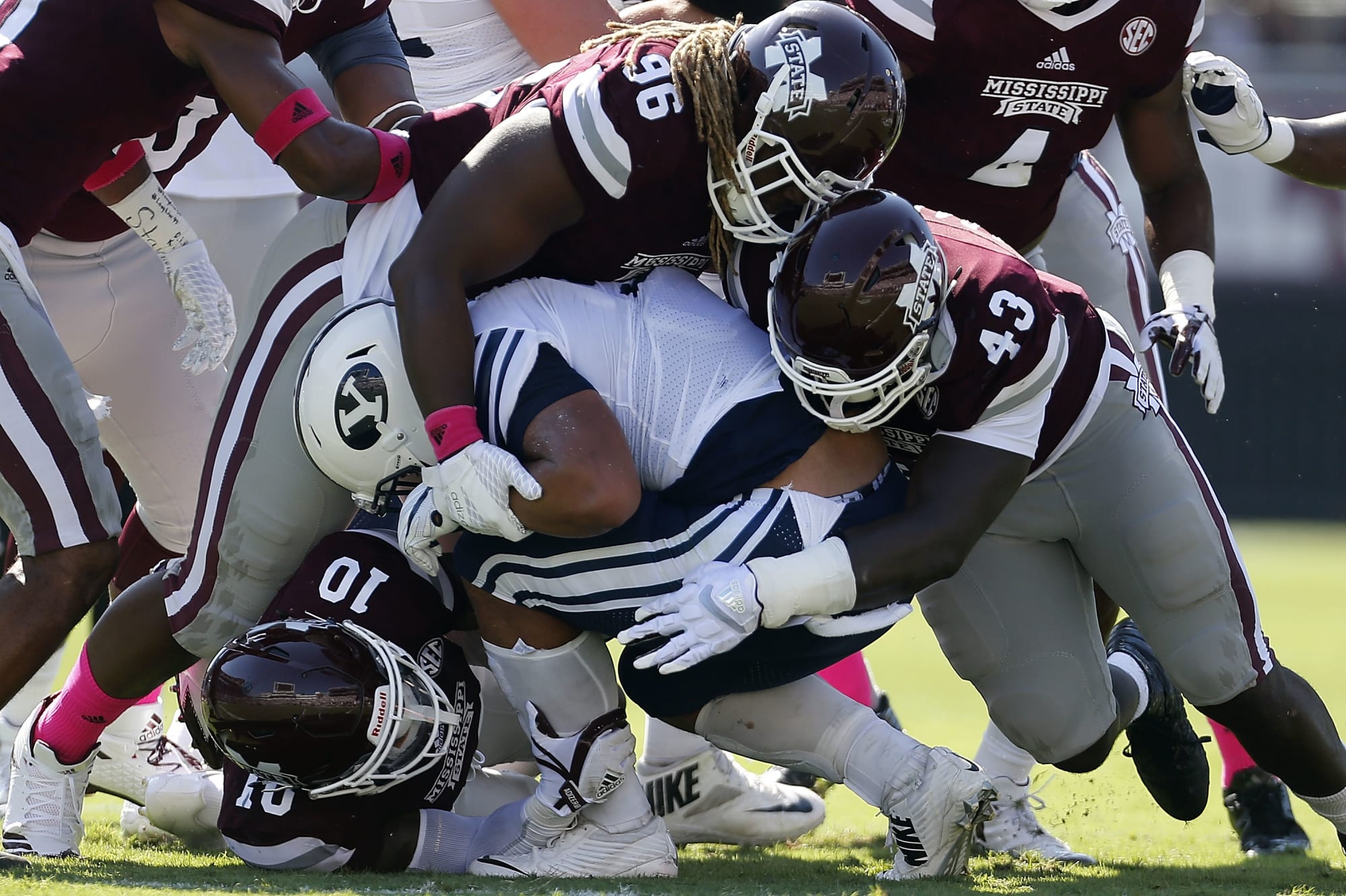 Maroon Team Wins Mississippi State Football Spring Game