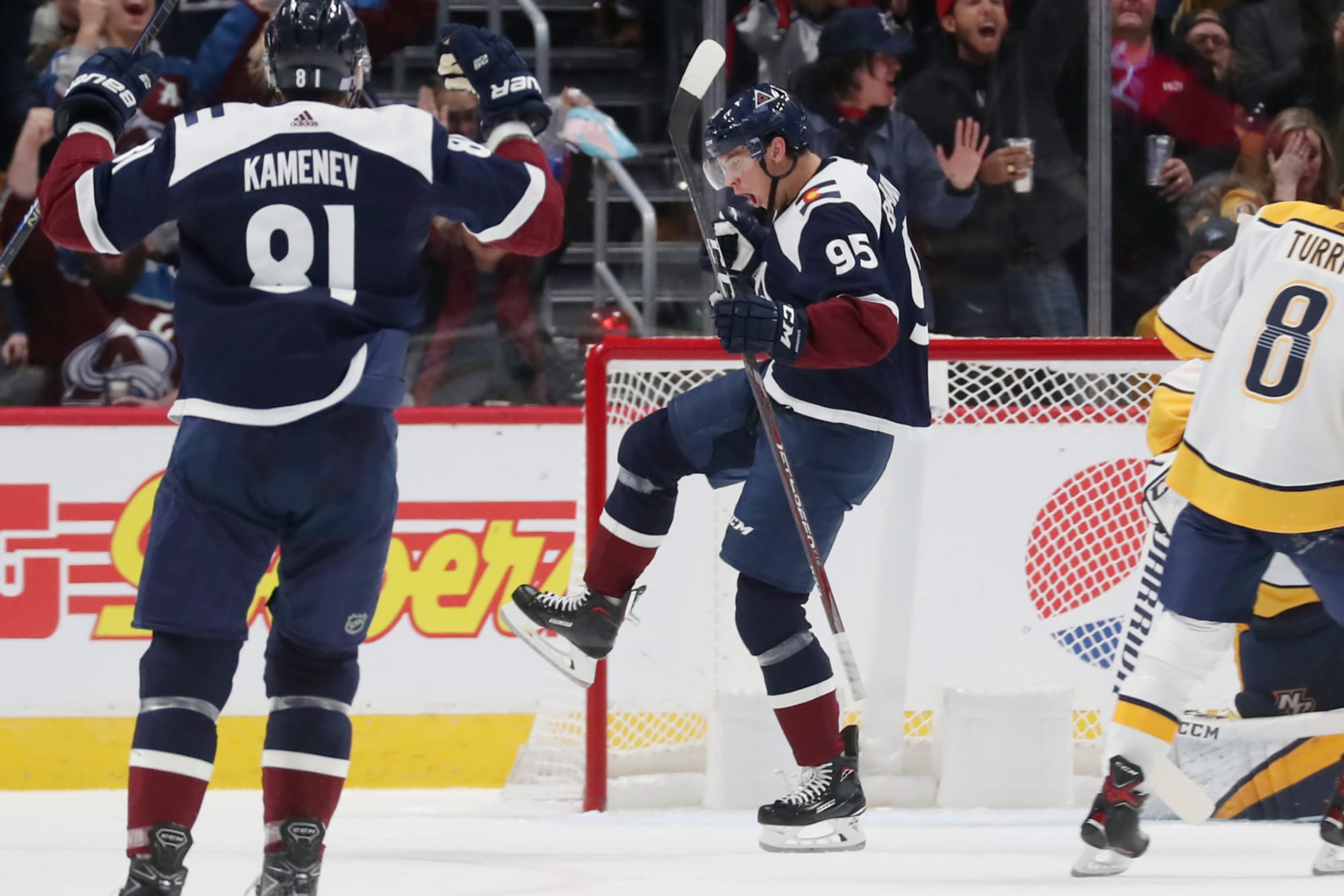 Colorado Avalanche Score Six Goals in Eight Minutes