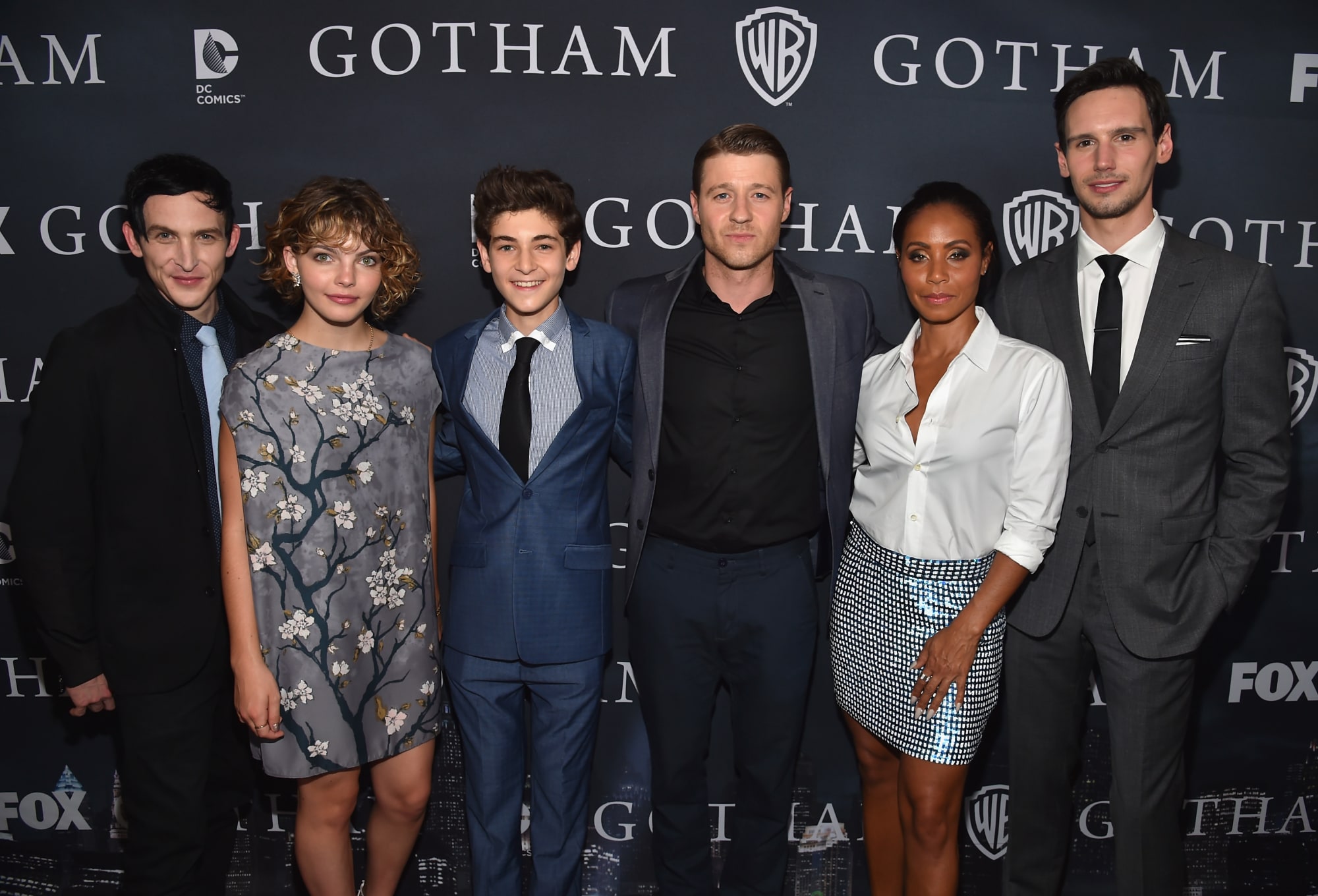 What Time Does Gotham Season 3 Get Added To Netflix