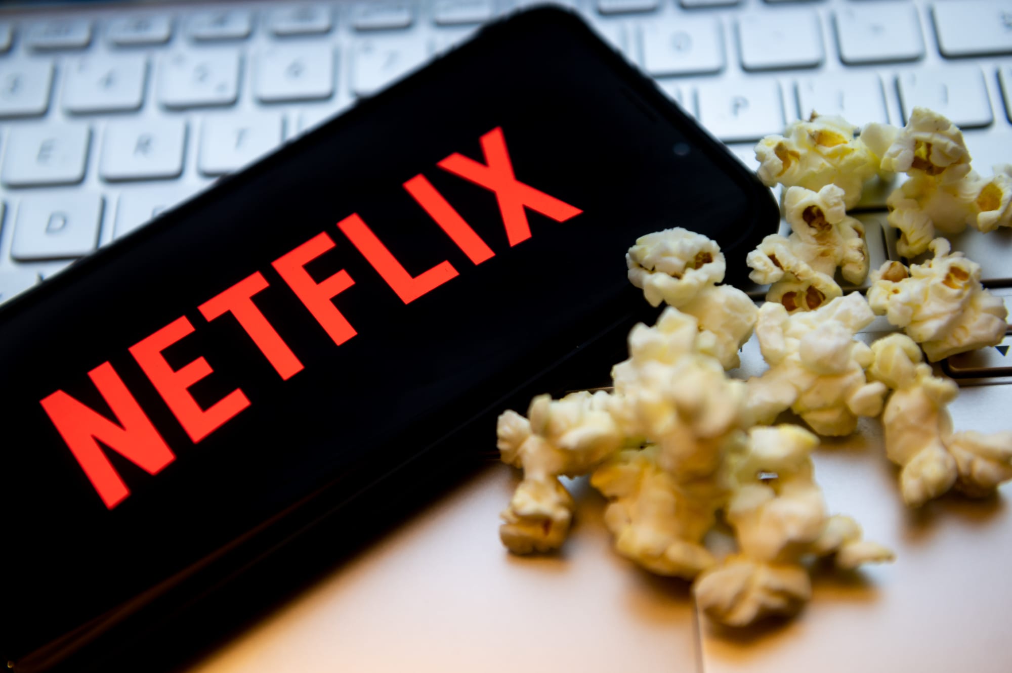 ¿Cuánto cuesta la tarifa adicional para compartir la contraseña de Netflix?