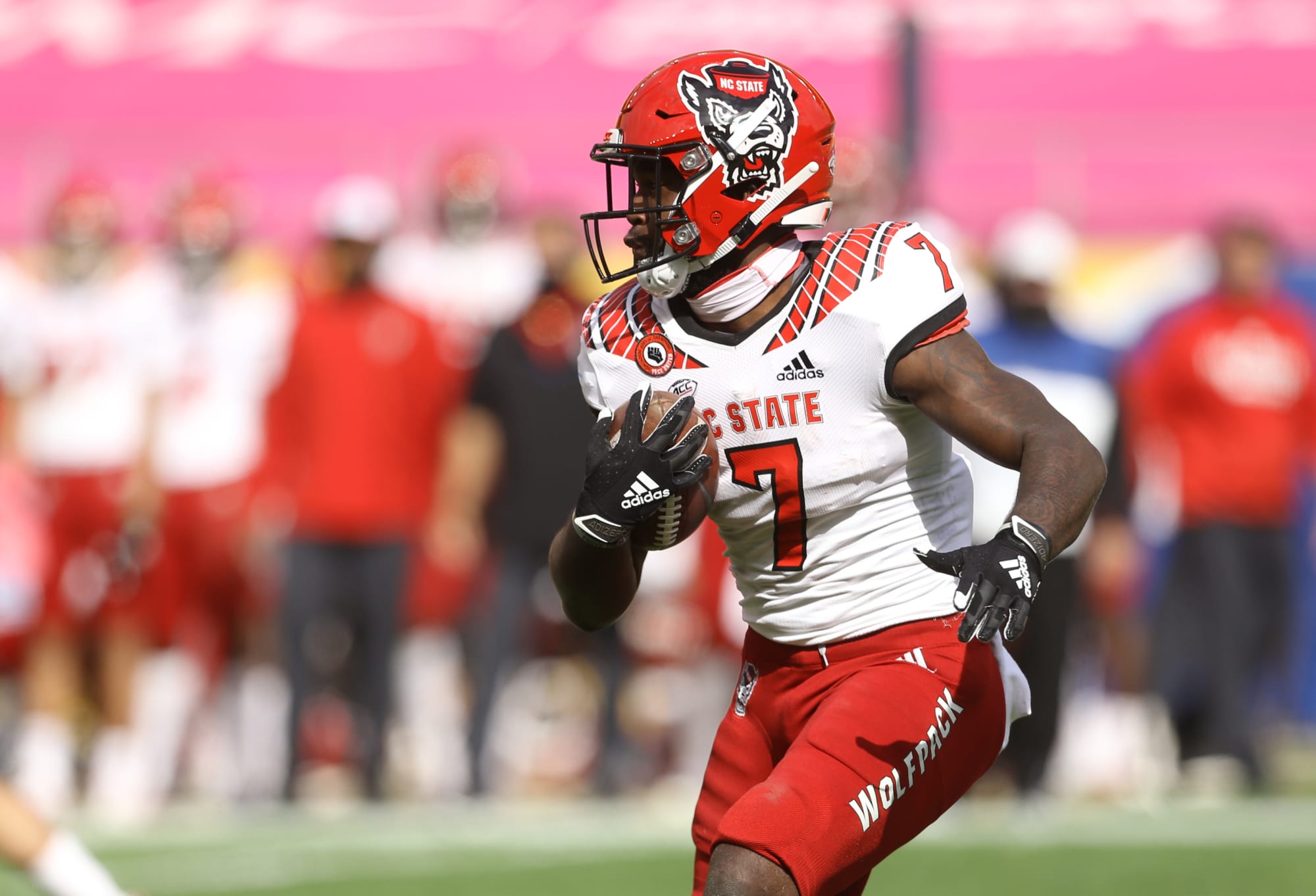 North Carolina State RB Zonovan Knight Declares For 2022 NFL Draft