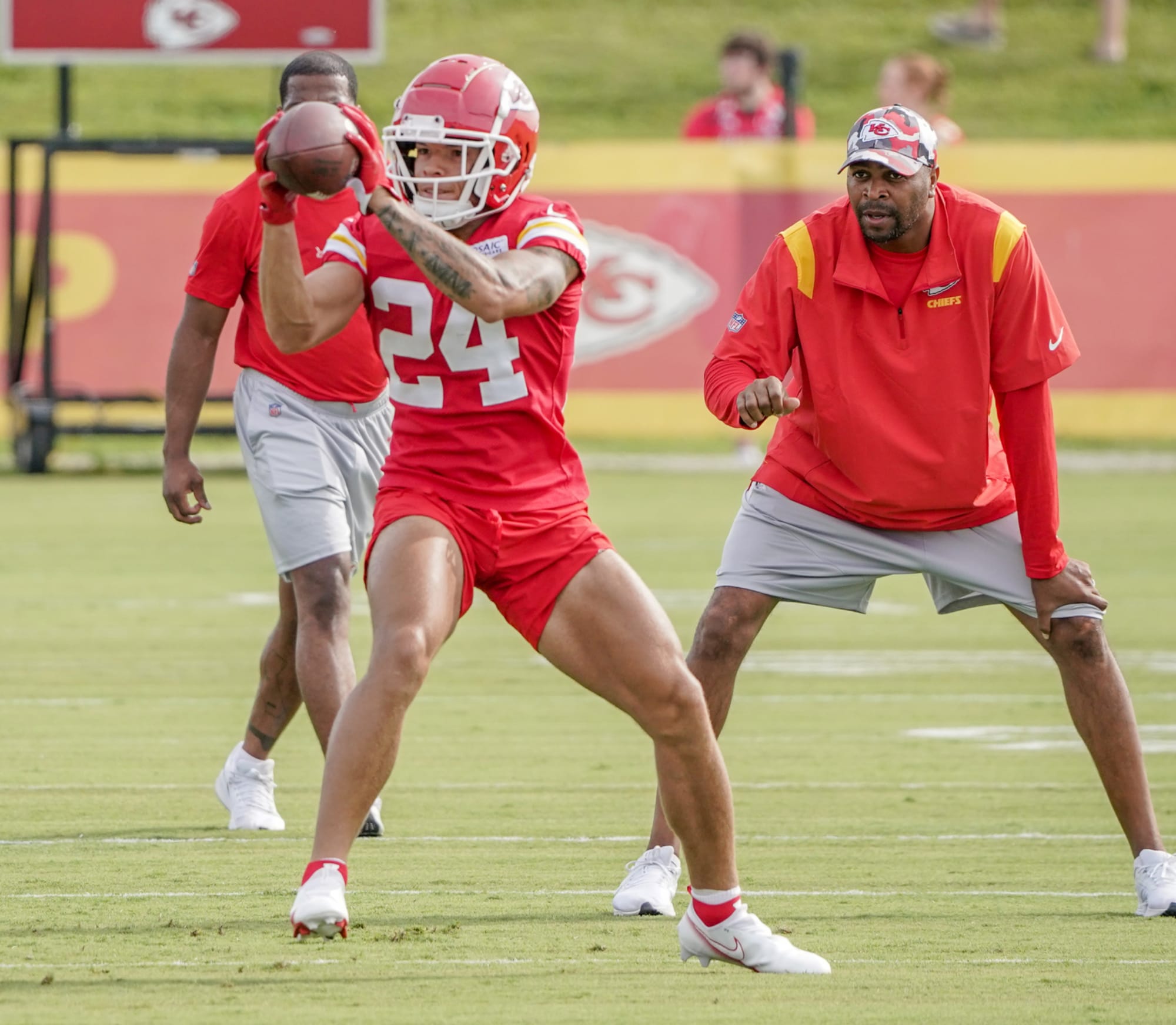 Kansas City Chiefs’ training camp rookie Skyy Moore making noise with