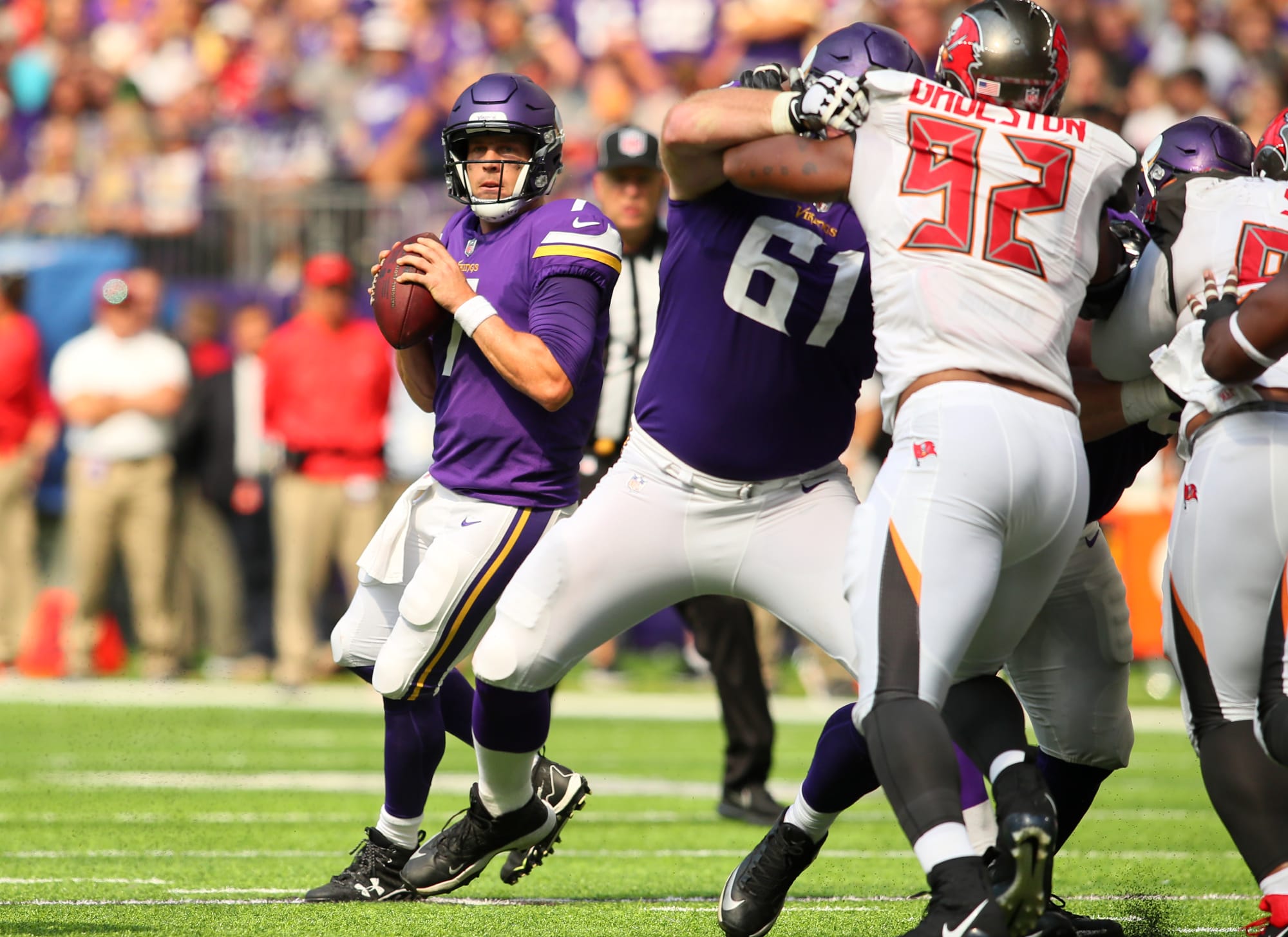 Buccaneers vs. Vikings: Highlights, game tracker and more