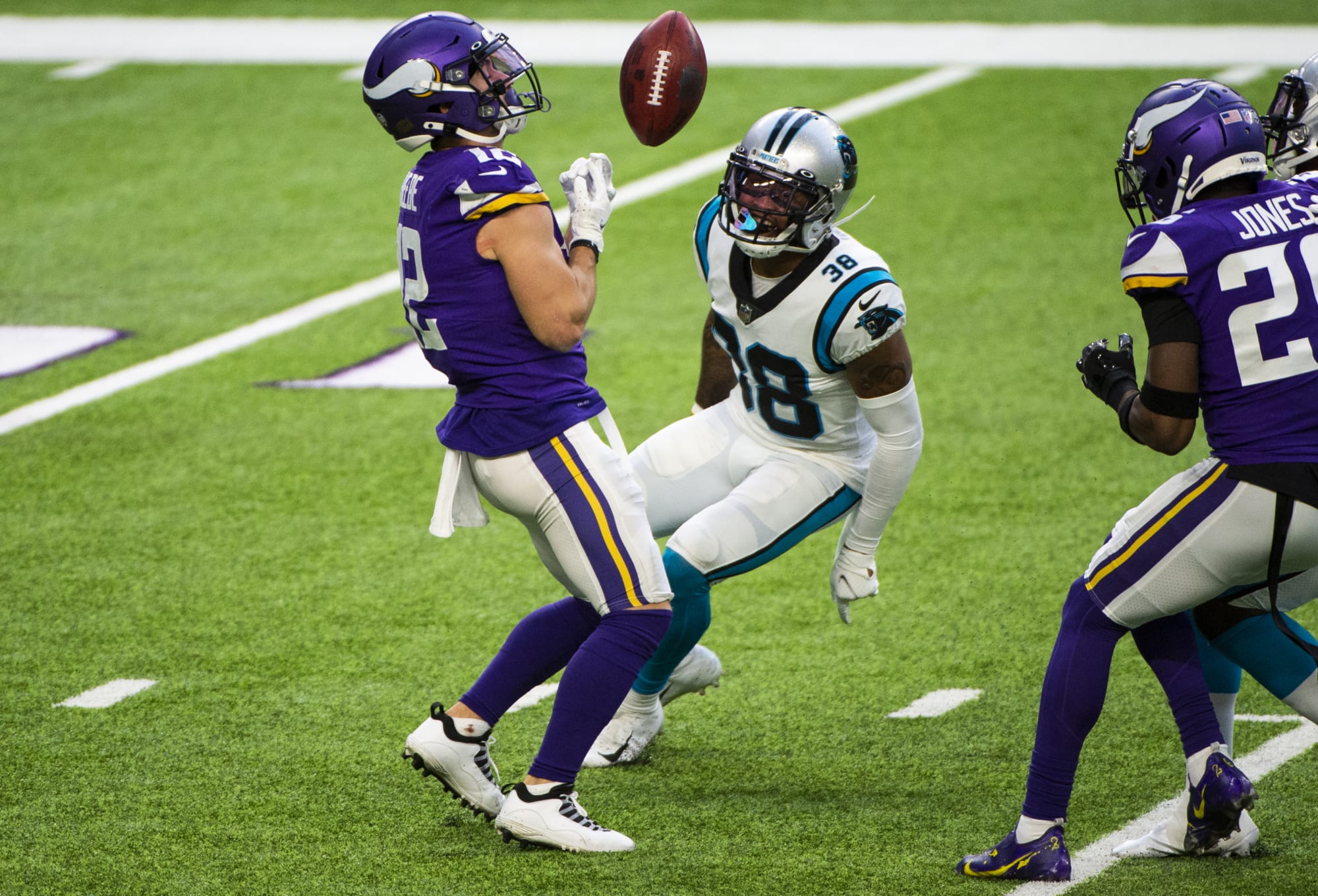 How the Vikings went from out of playoffs to back in the hunt in minutes