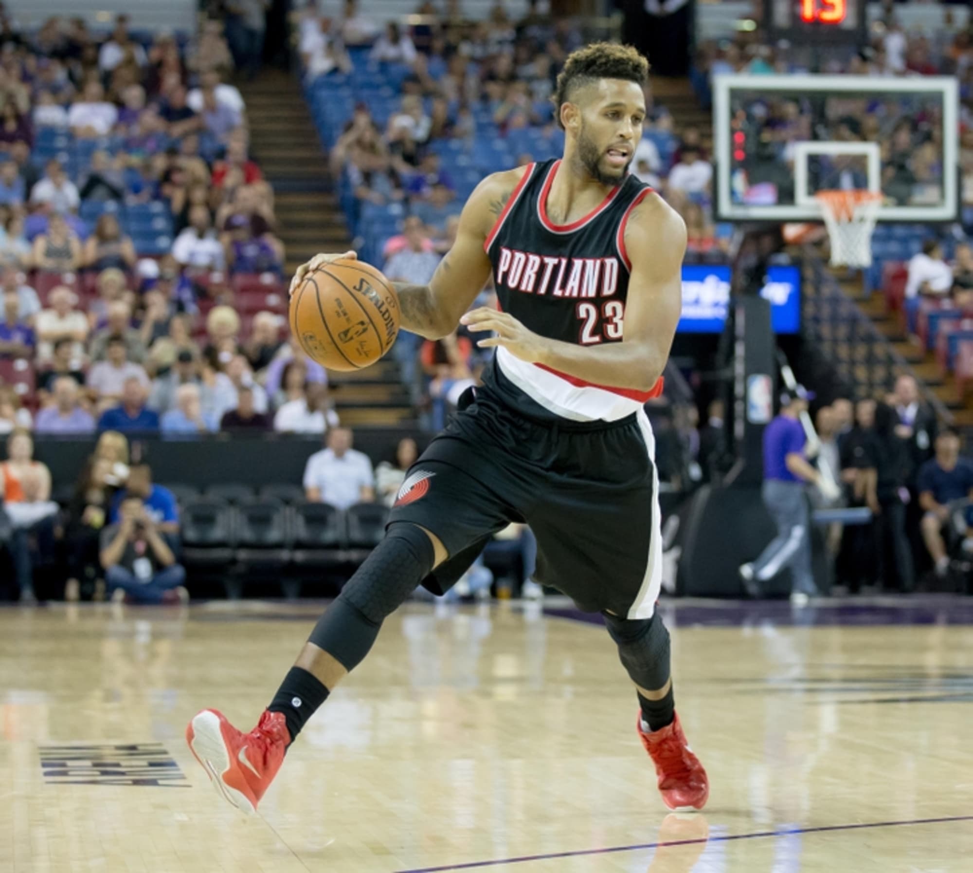 NBA: Allen Crabbe Signs Four-Year Deal With Brooklyn Nets
