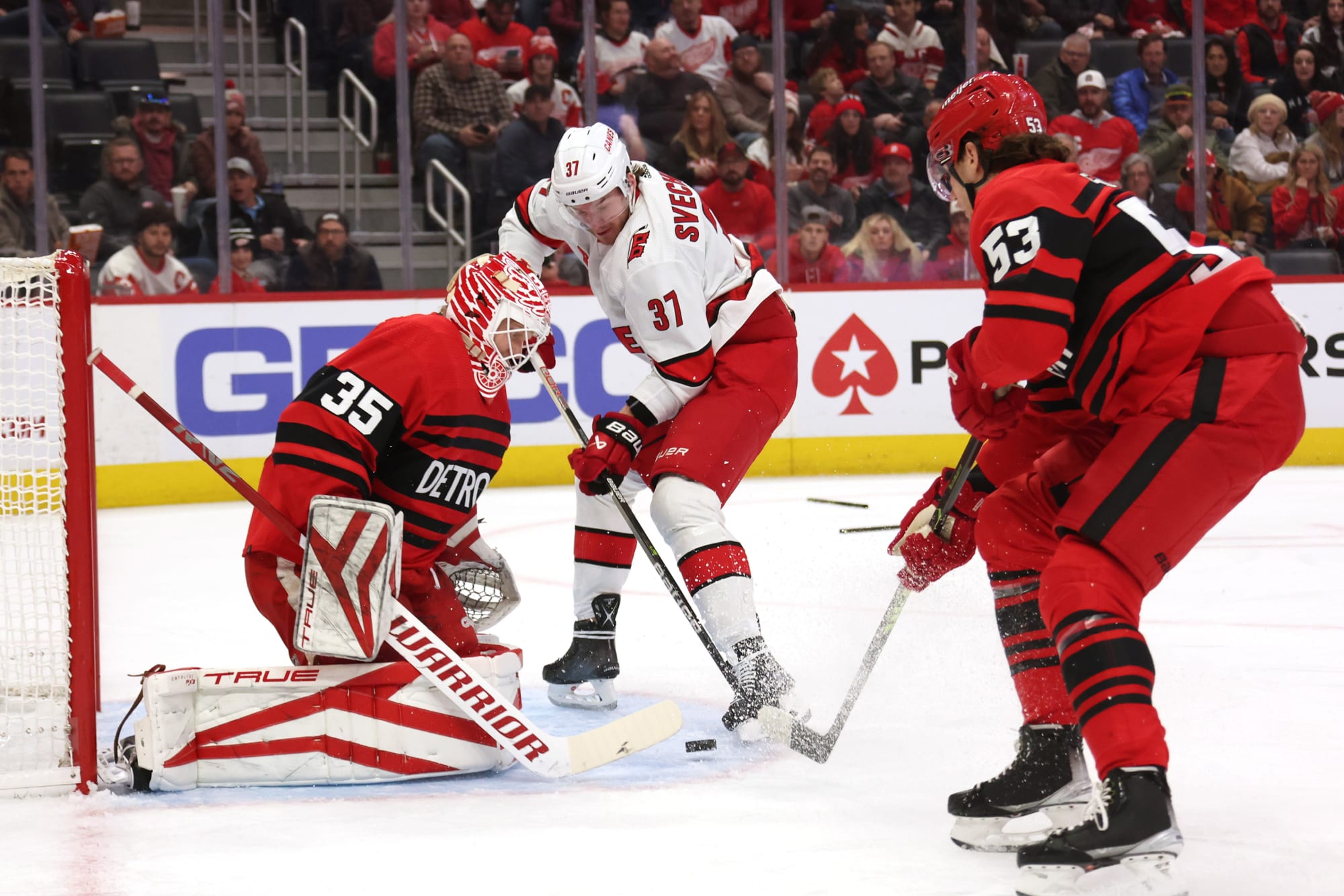 The Carolina Hurricanes stifled the Detroit Red Wings Tuesday night