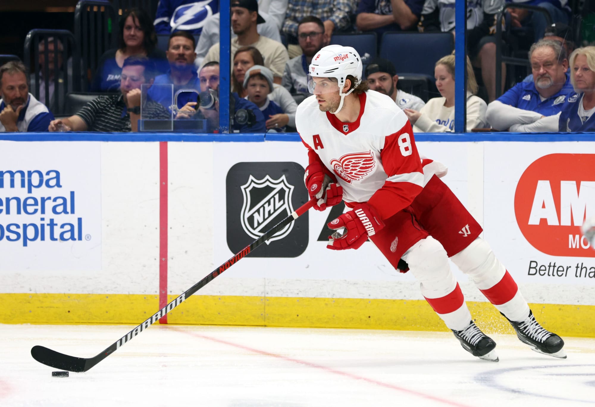 Detroit Red Wings: Ben Chiarot contract might bite back over time