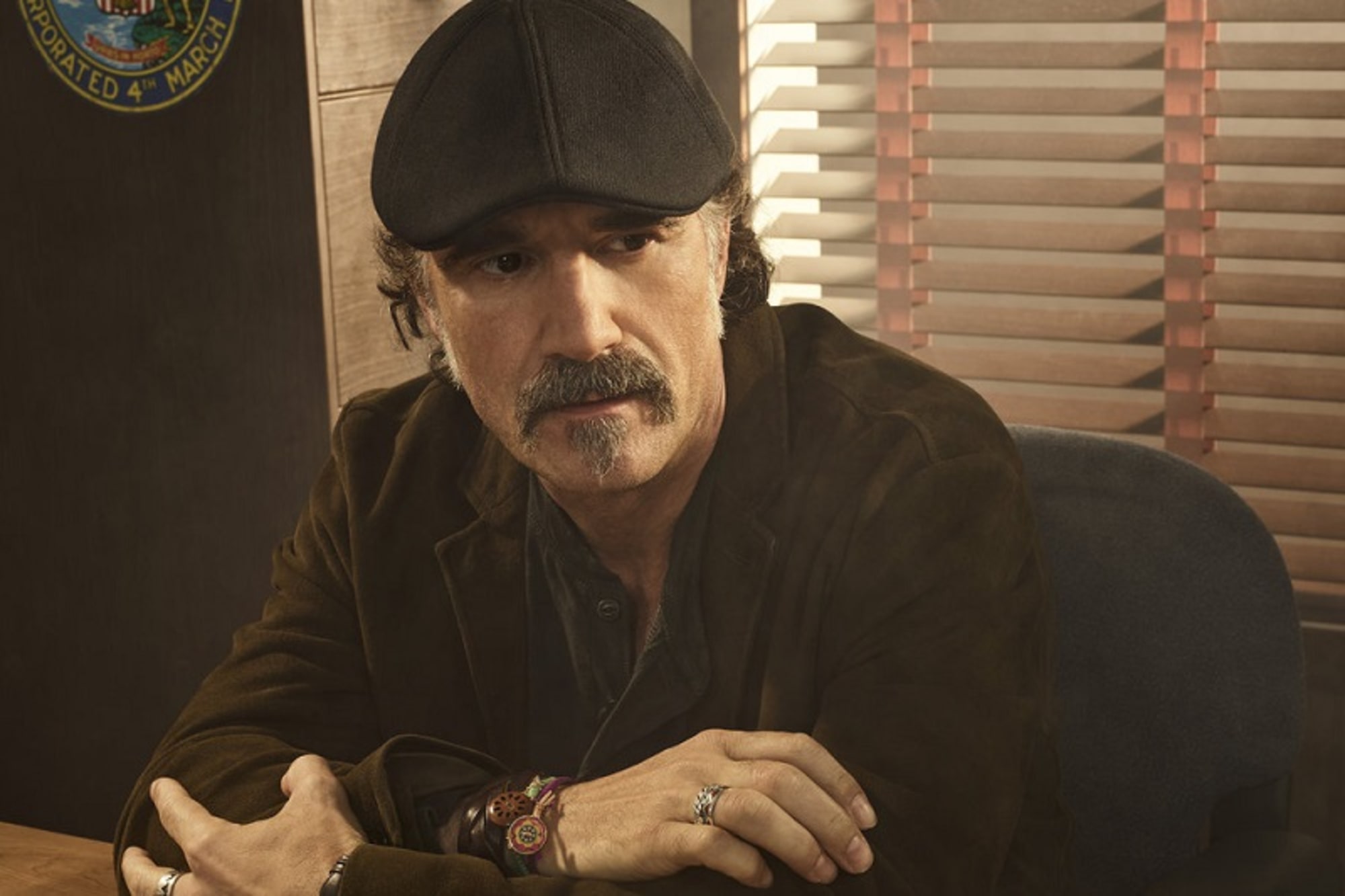 Chicago Pd Season 5 Heres Why Chicago Pd Killed Alvin Olinsky