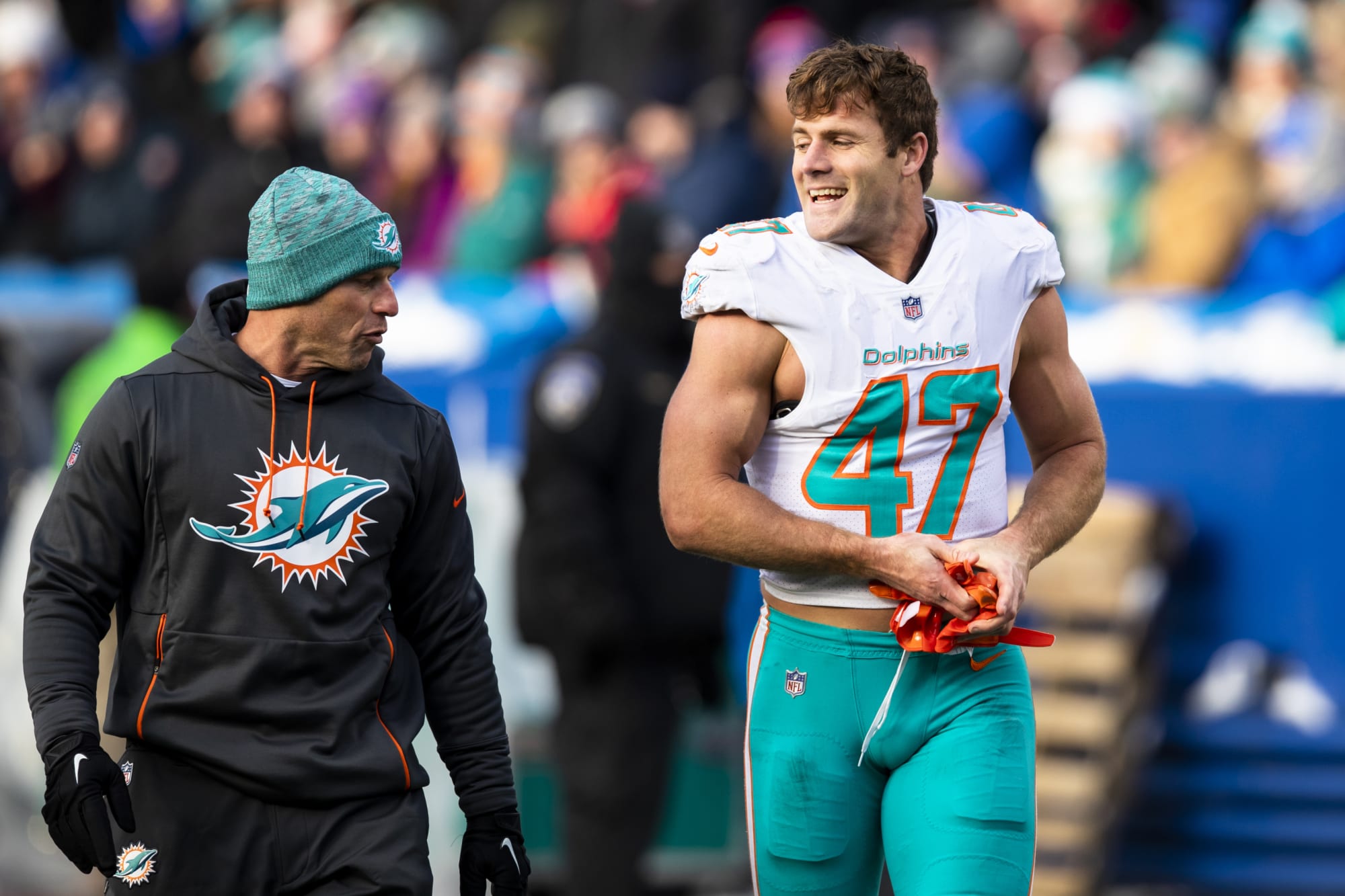 Miami Dolphins cuts begin as Kiko Alonso cleans out his locker