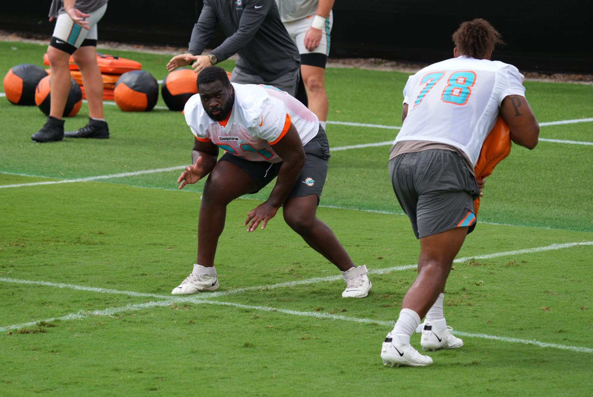 Miami Dolphins roster moves Team brings back Timon Parris