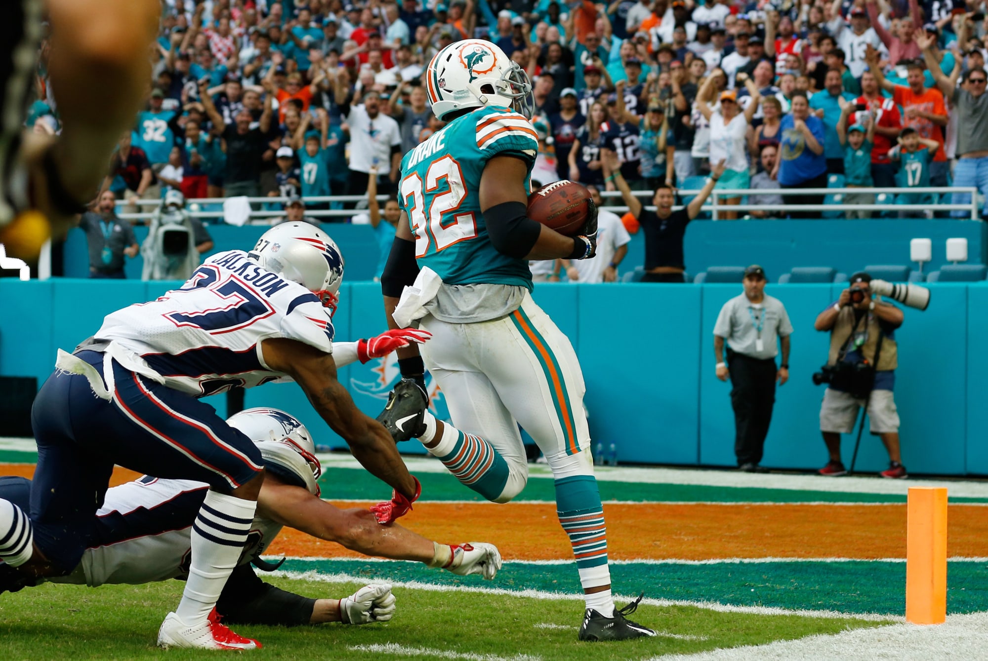 Miami Dolphins quot Miami Miracle quot pauses Patriots division title