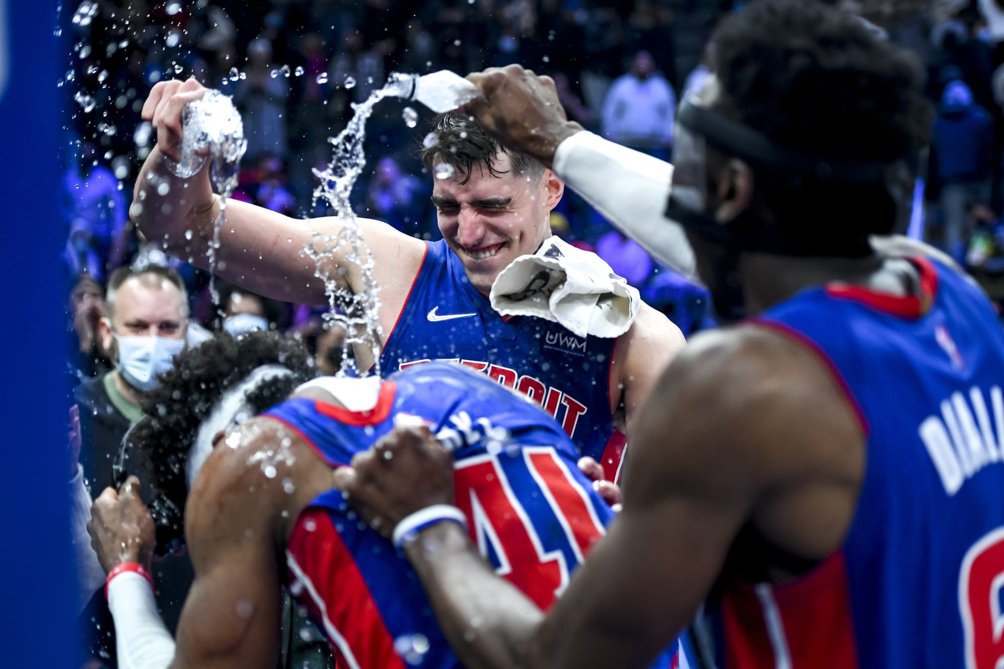 Unlikely trio makes history for the Detroit Pistons in win over Spurs