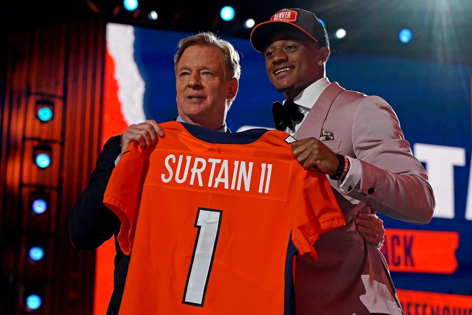 Denver Broncos: Overreacting to all the new jersey numbers