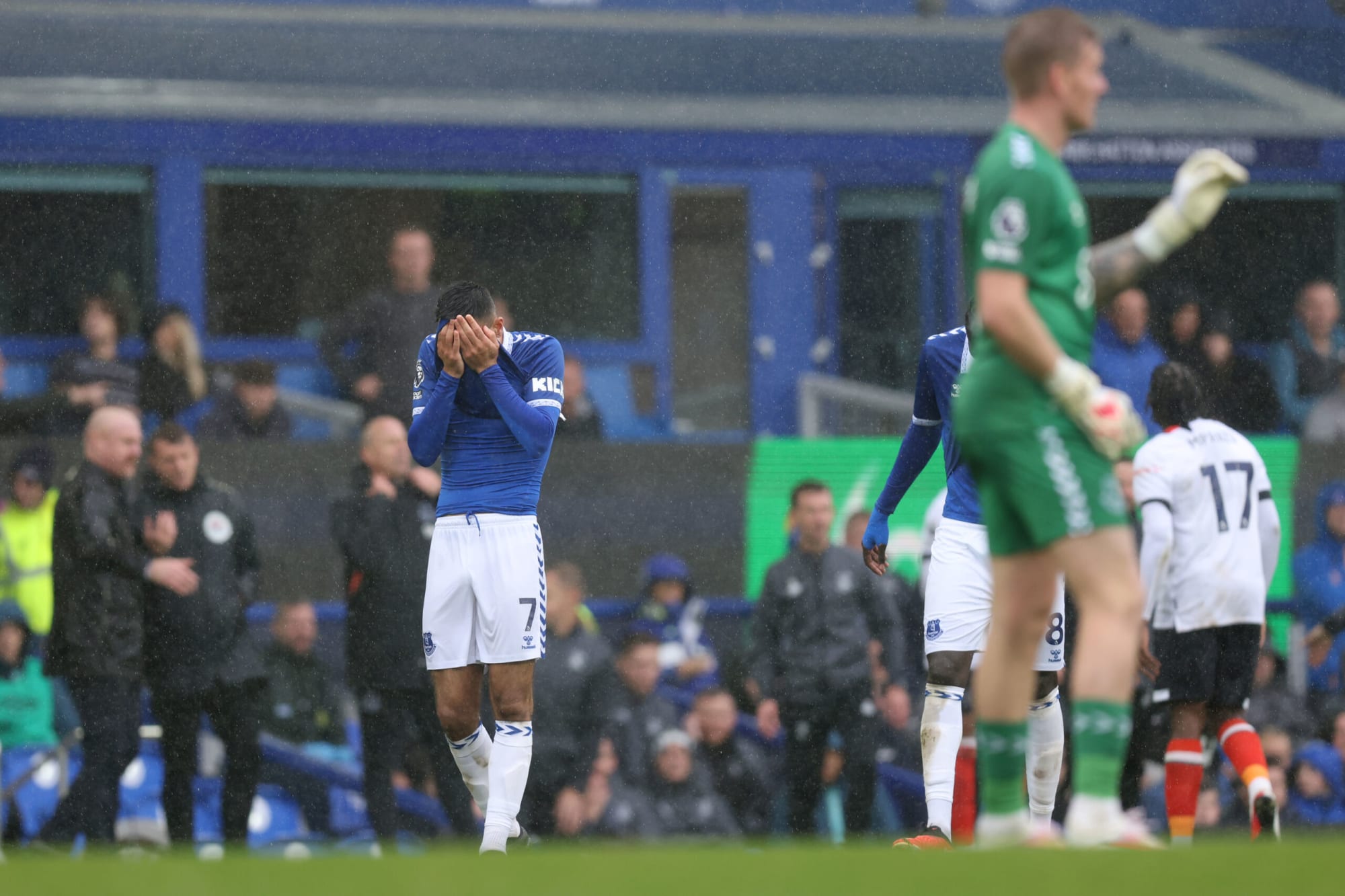 After Luton debacle Everton must find a way to change the script