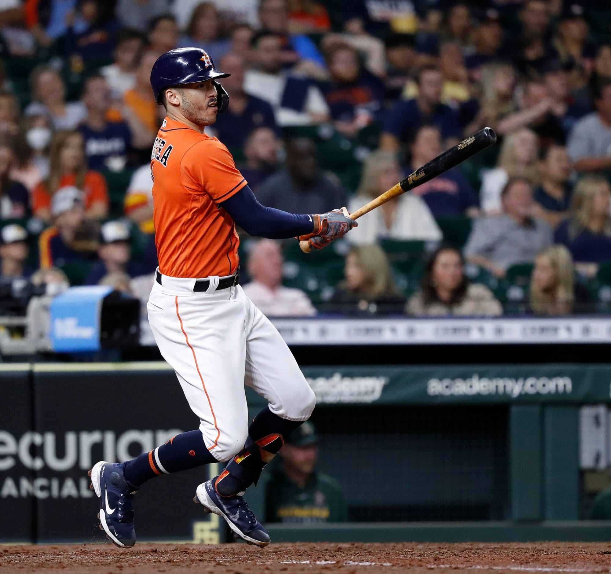 Minnesota Twins: 3 reasons to try to sign Carlos Correa