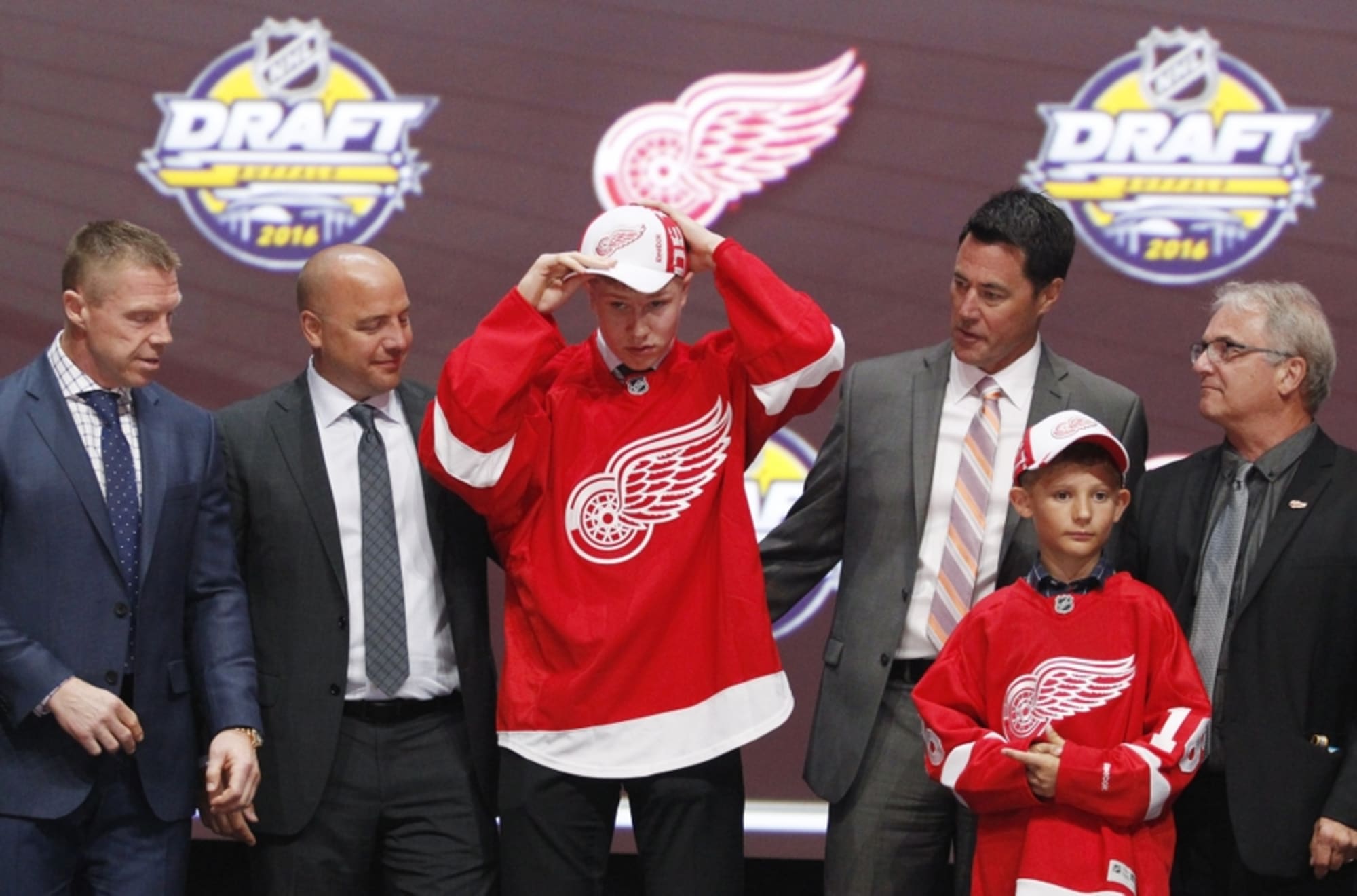 Detroit Red Wings Top 5 Draft Busts in Franchise History