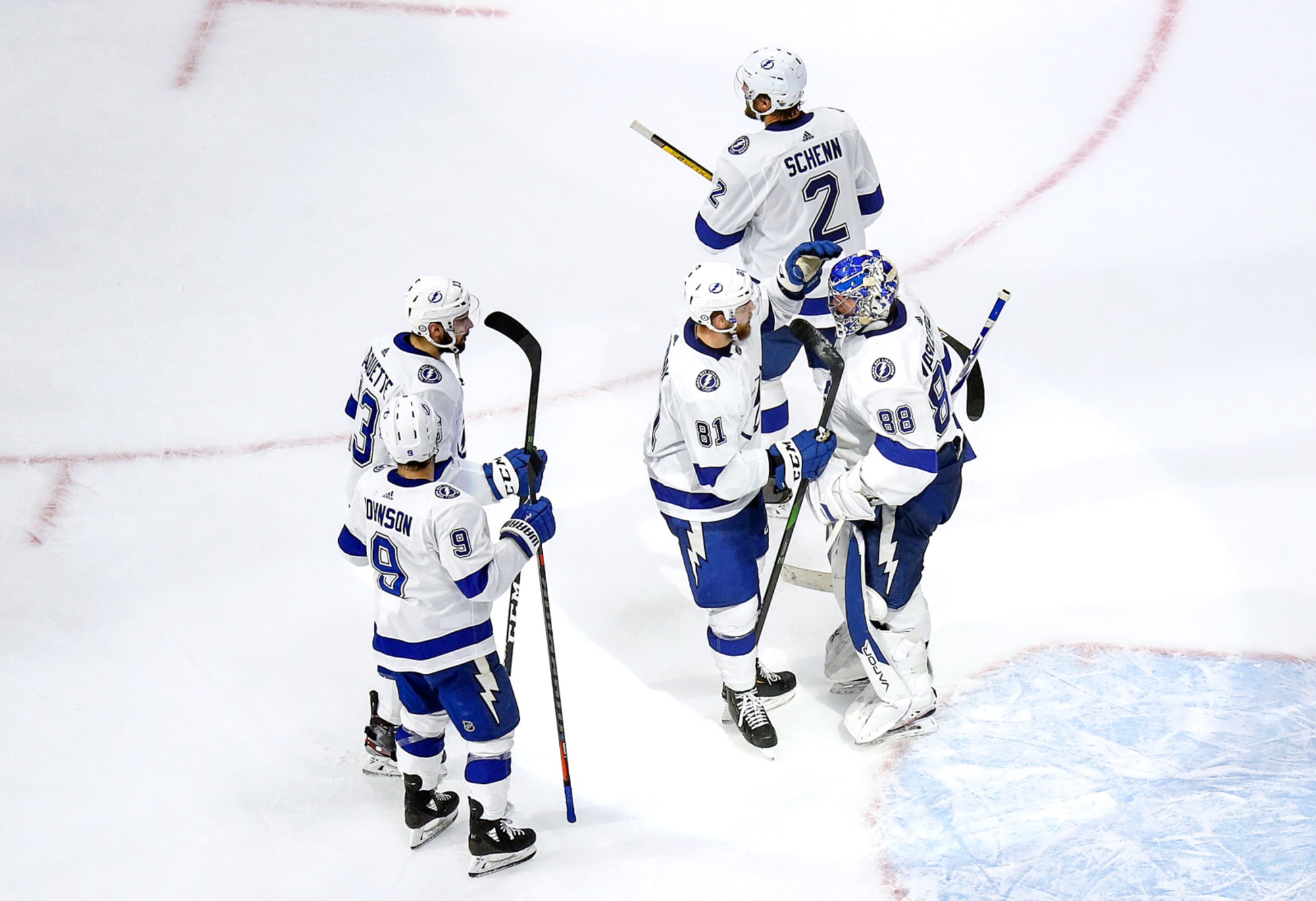 Tampa Bay Lightning transition game unmatchable for Islanders in Game 4