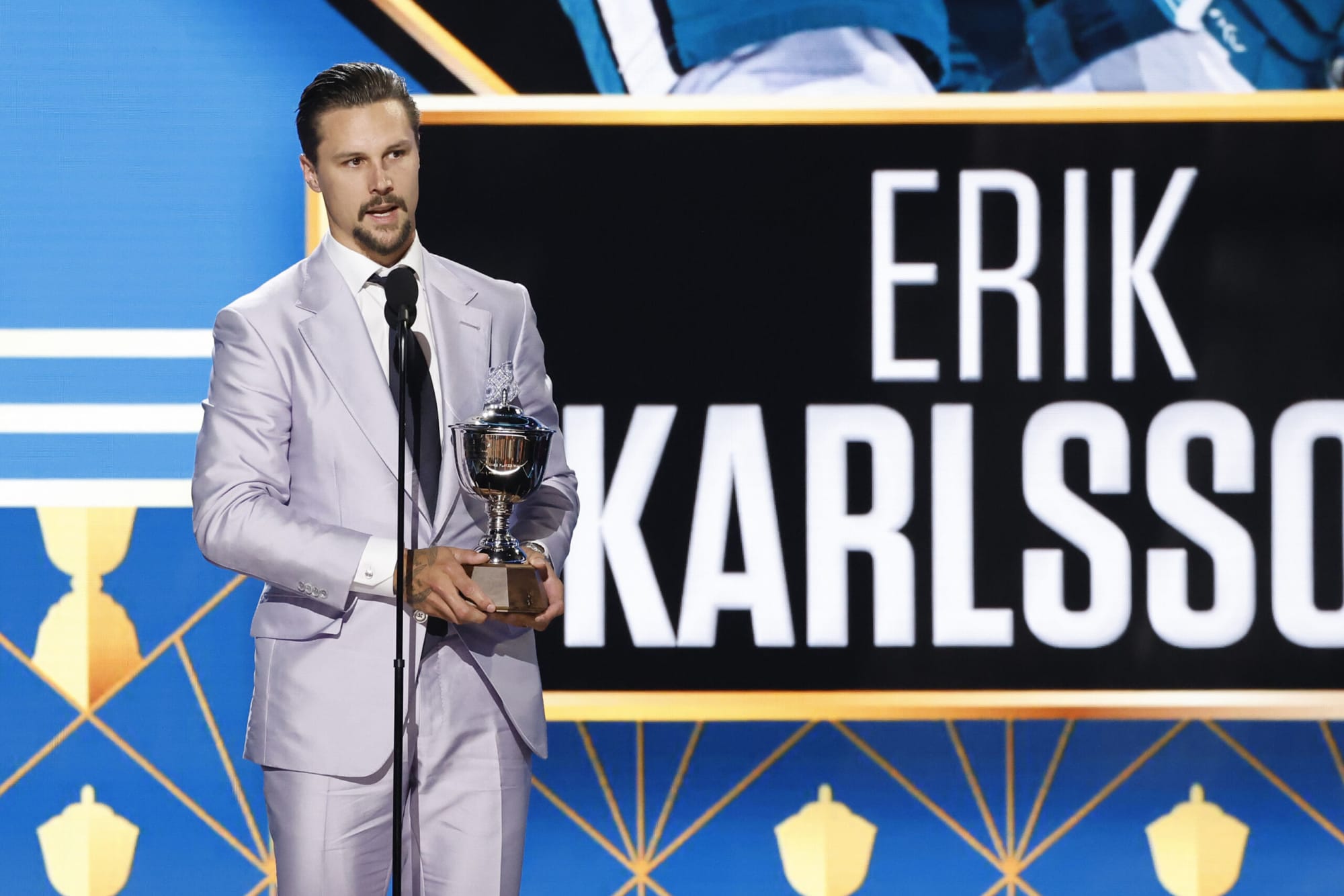 2023 NHL Awards Erik Karlsson Wins Norris Trophy