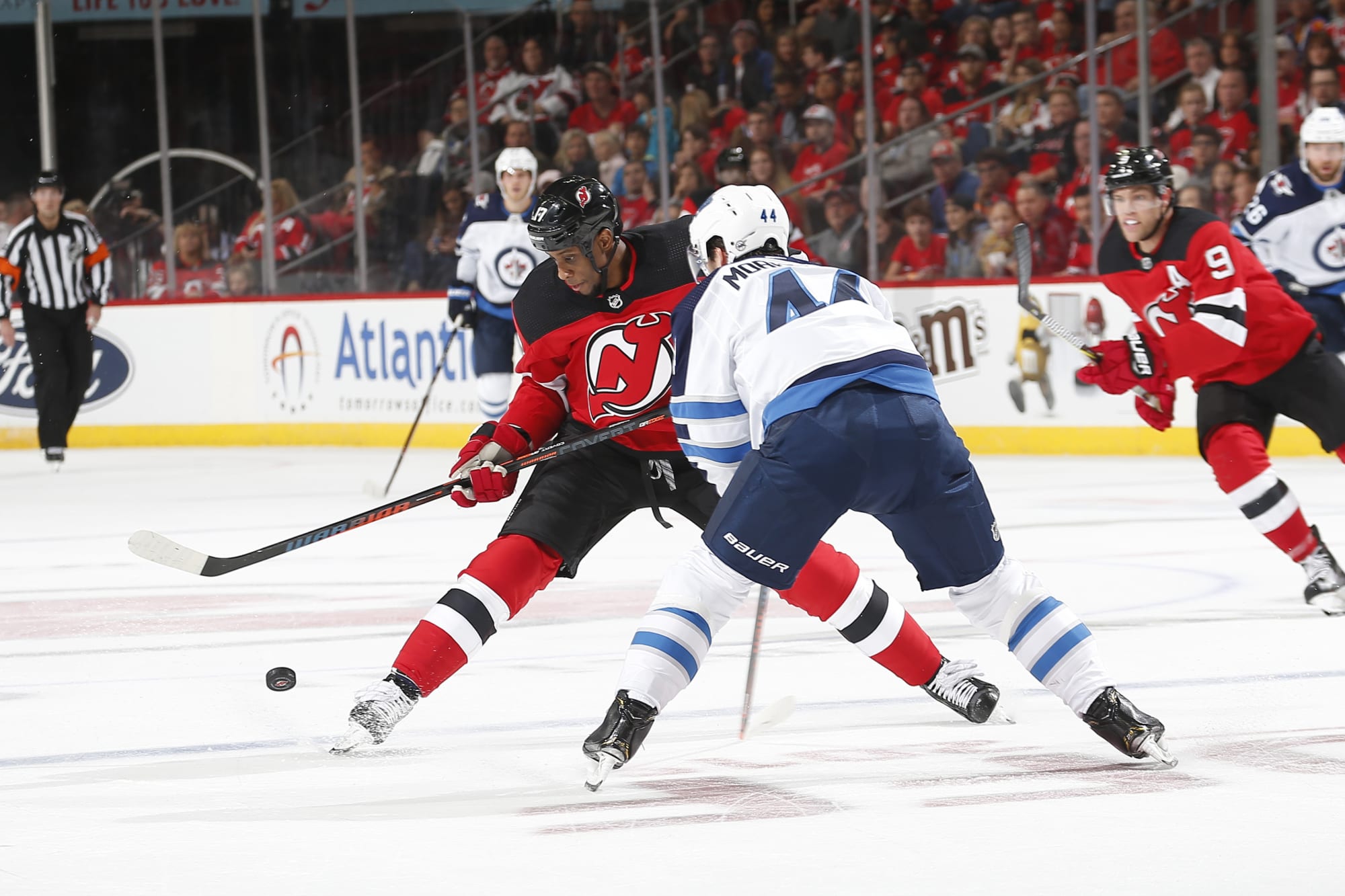 Wayne Simmonds Plays Well In New Jersey Devils Debut