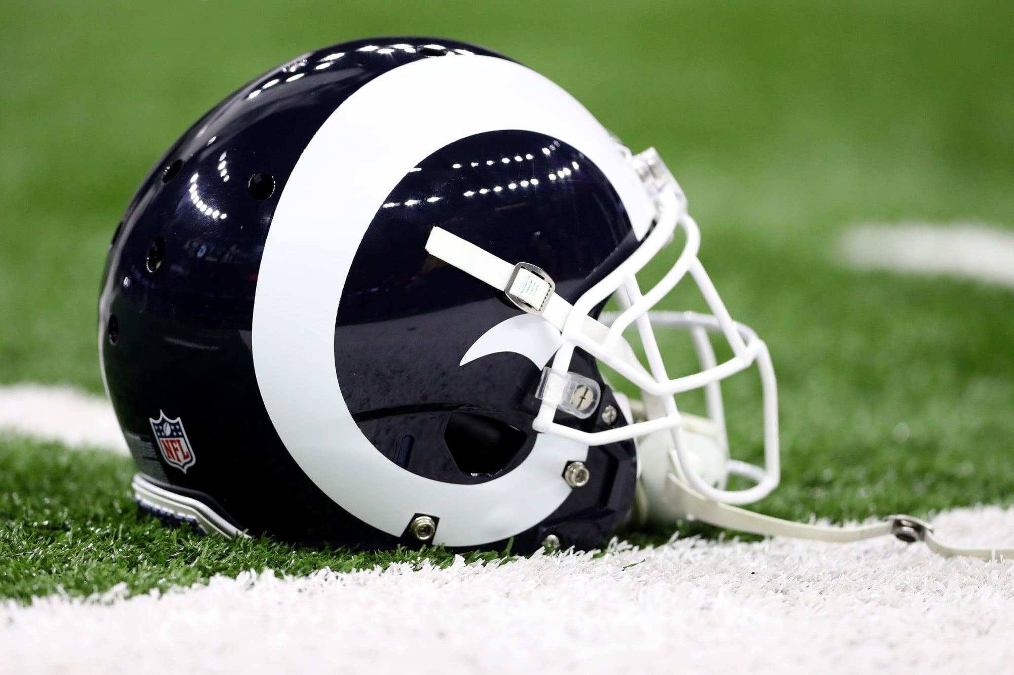 LA Rams 7 round mock NFL Draft 1.1