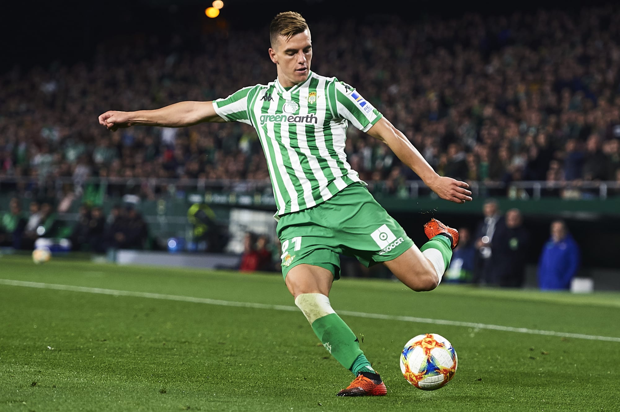 Manchester United interested in £53m Real Betis midfielder?