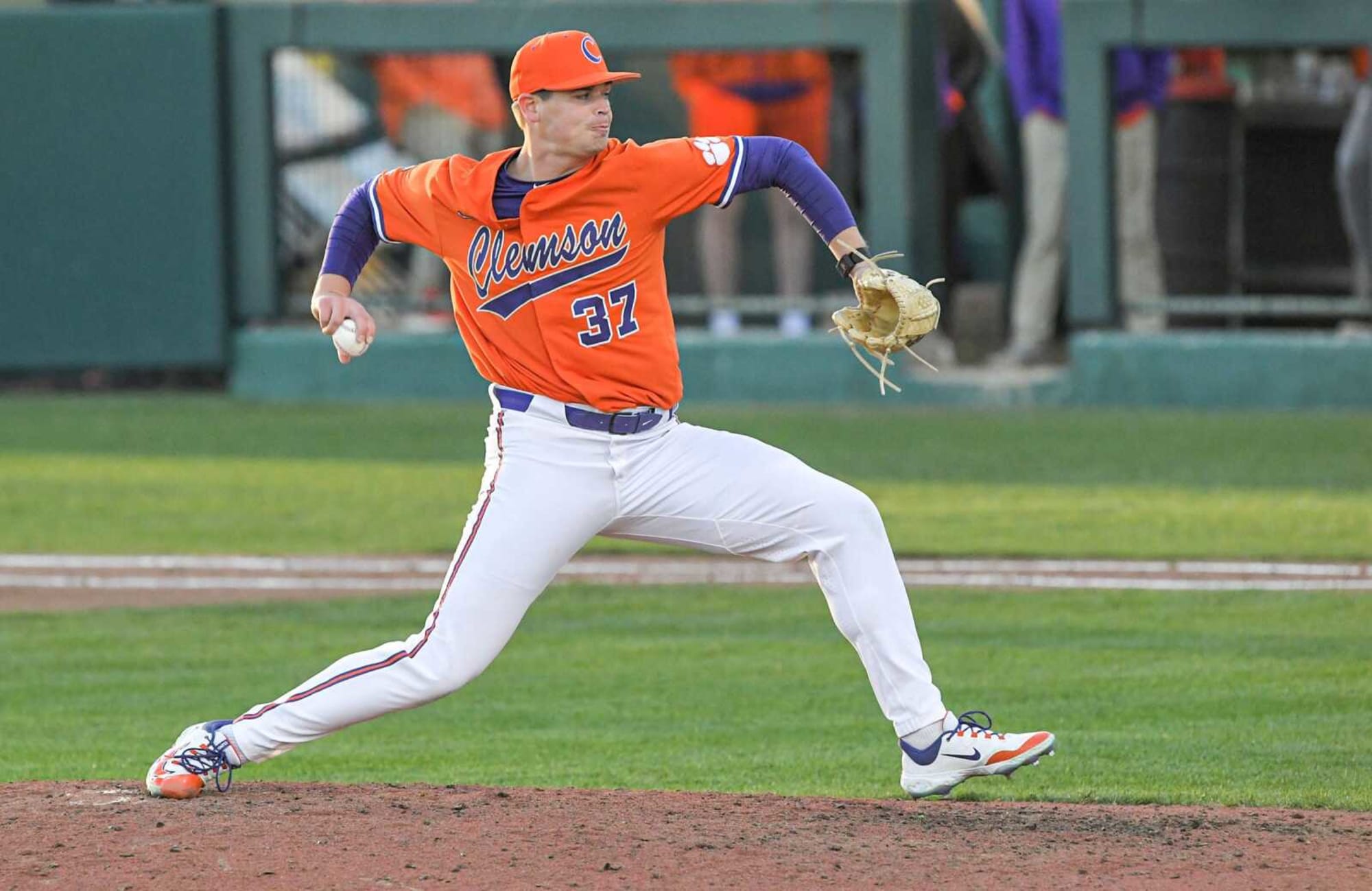 Clemson baseball completes 50 week with sweep of doubleheader