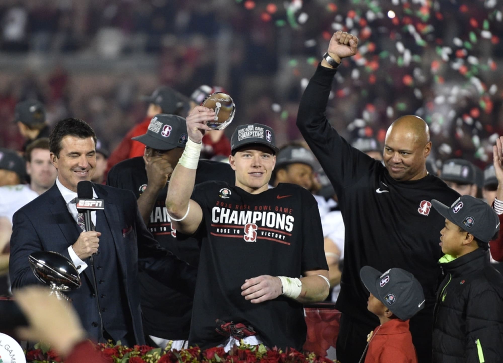 Pac12 finished bowl season with 64 record