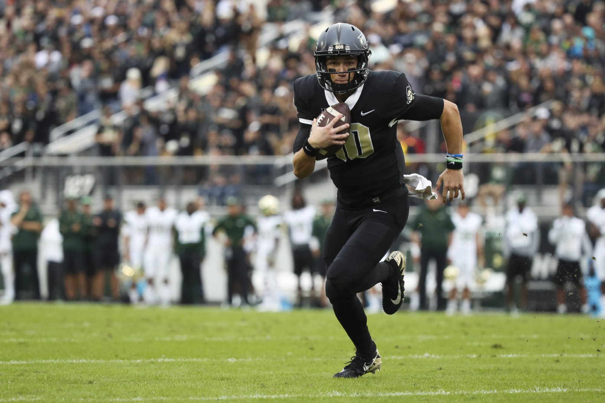 UCF Football Knights stay perfect with big win over SMU