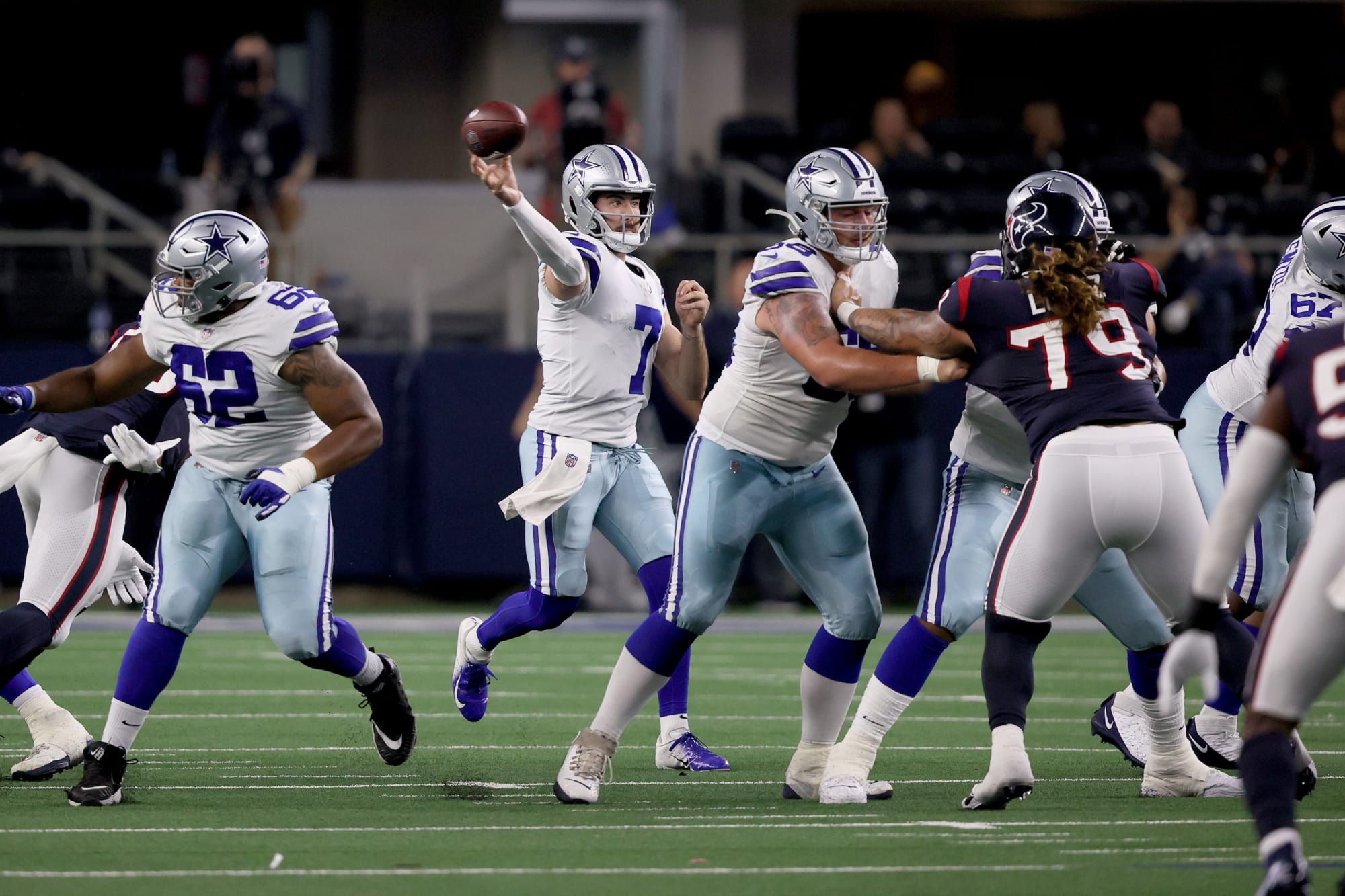Dallas Cowboys Assessing the offensive line and its depth
