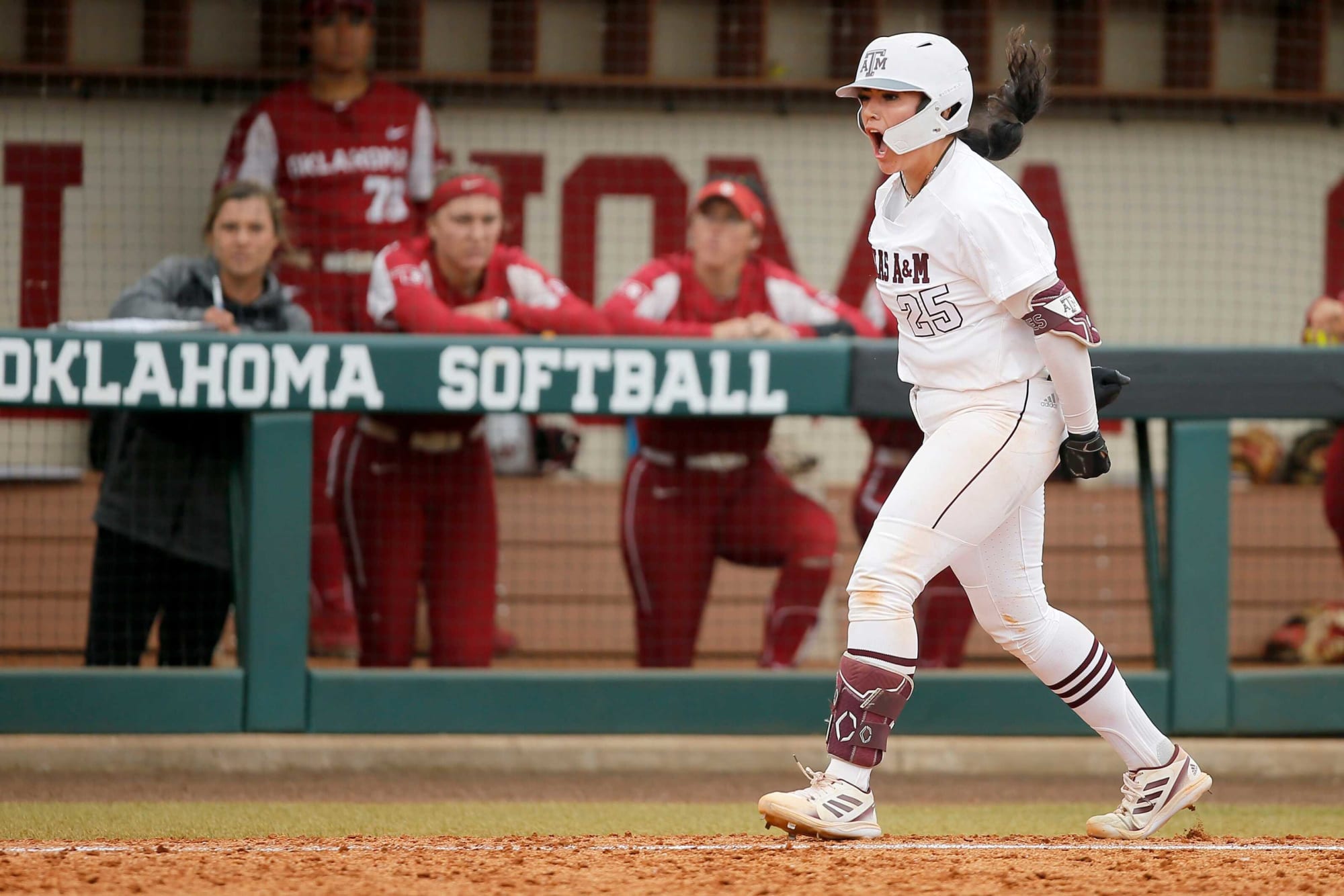 Oklahoma softball Sooners pick up another elite transfer for 2023 roster