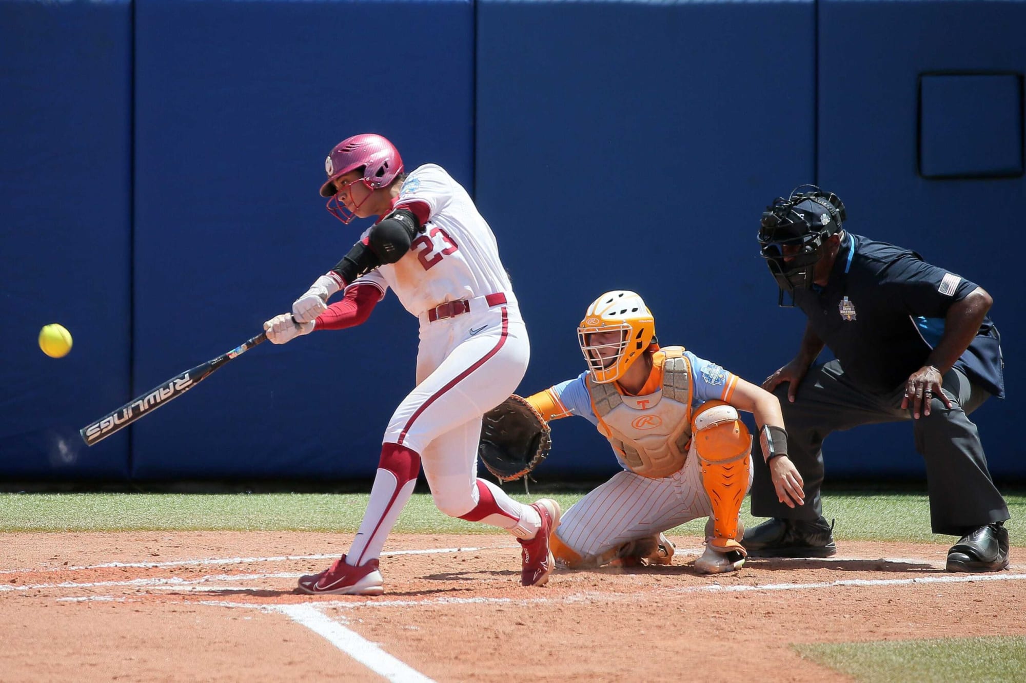 Sooners bury No. 4 Tennessee, advance to WCWS semifinals