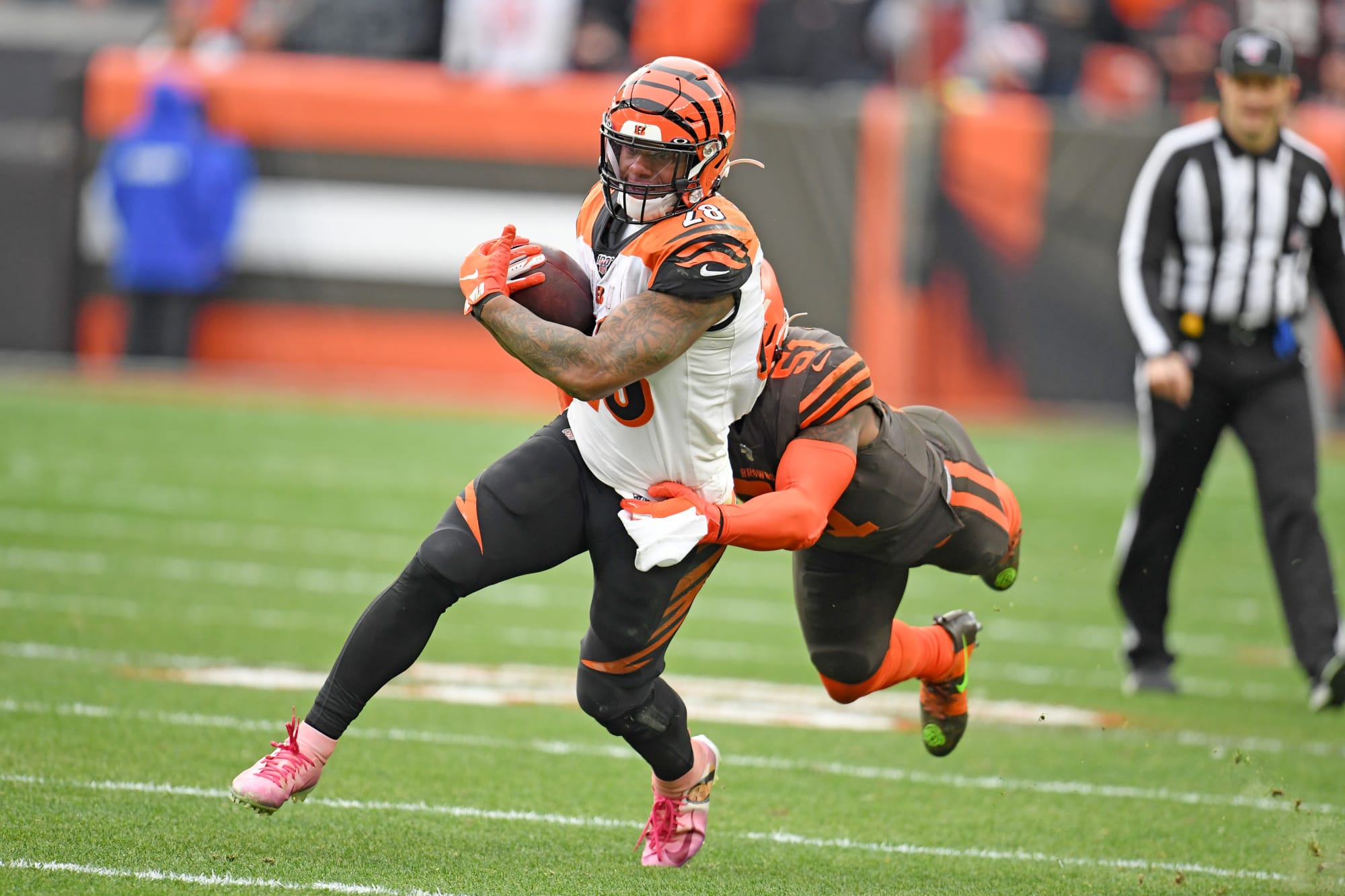 Hard luck Bengals lose 27-19 at Cleveland, fall to 1-12