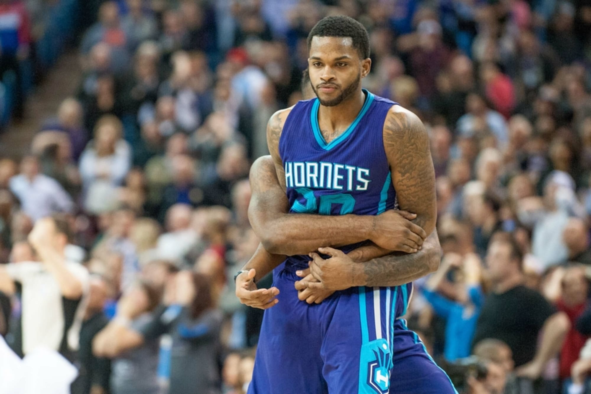 Charlotte Hornets Sign and Trade Troy Daniels to Memphis