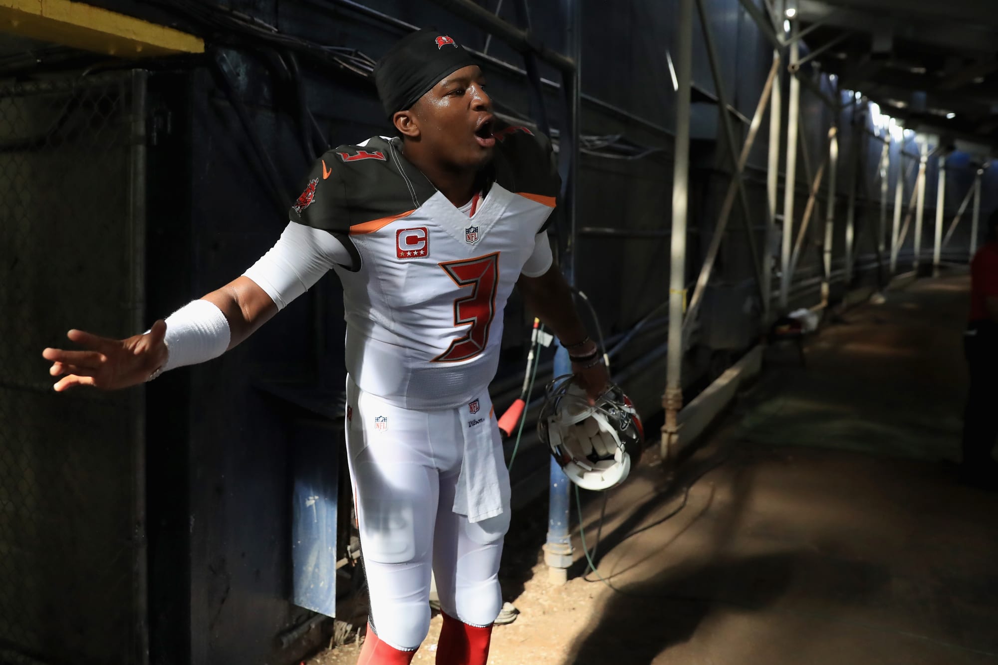 Jameis Winston 'not in Mariota or Carr's league' is laughable