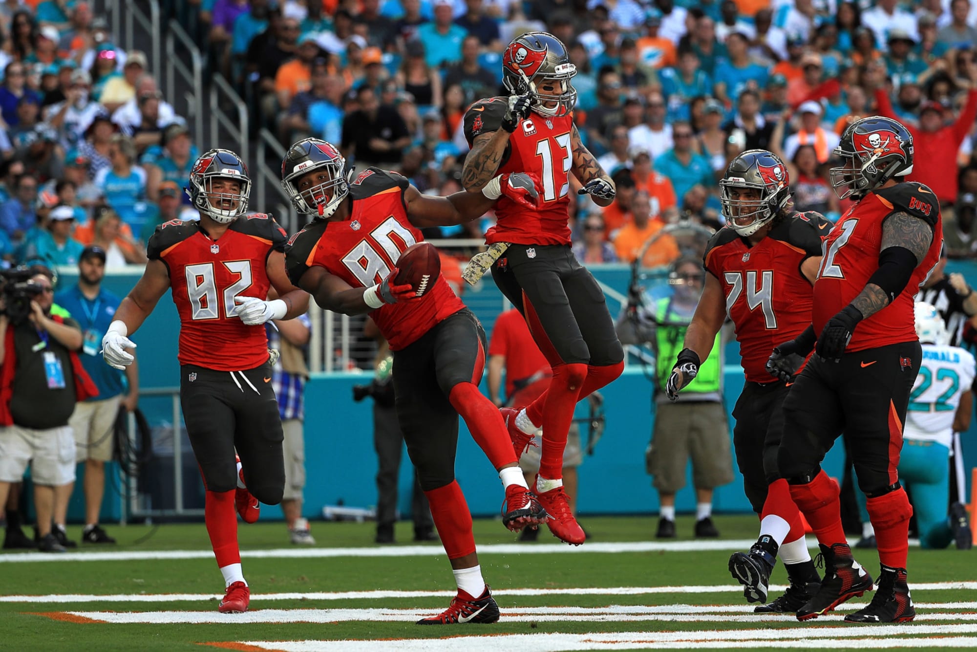Tampa Bay Buccaneers: Top 5 players currently on the roster