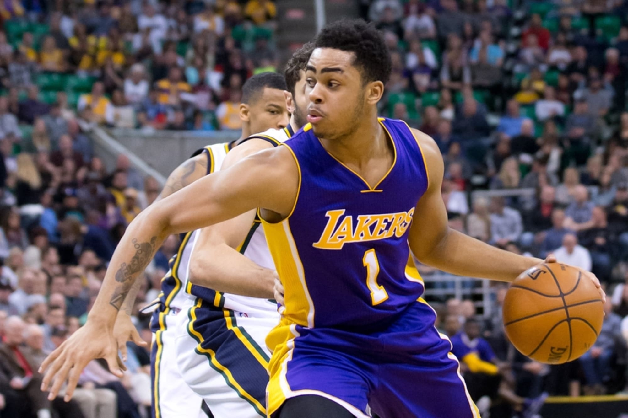 Philadelphia 76ers: Trading For D'Angelo Russell Is A Bad Idea