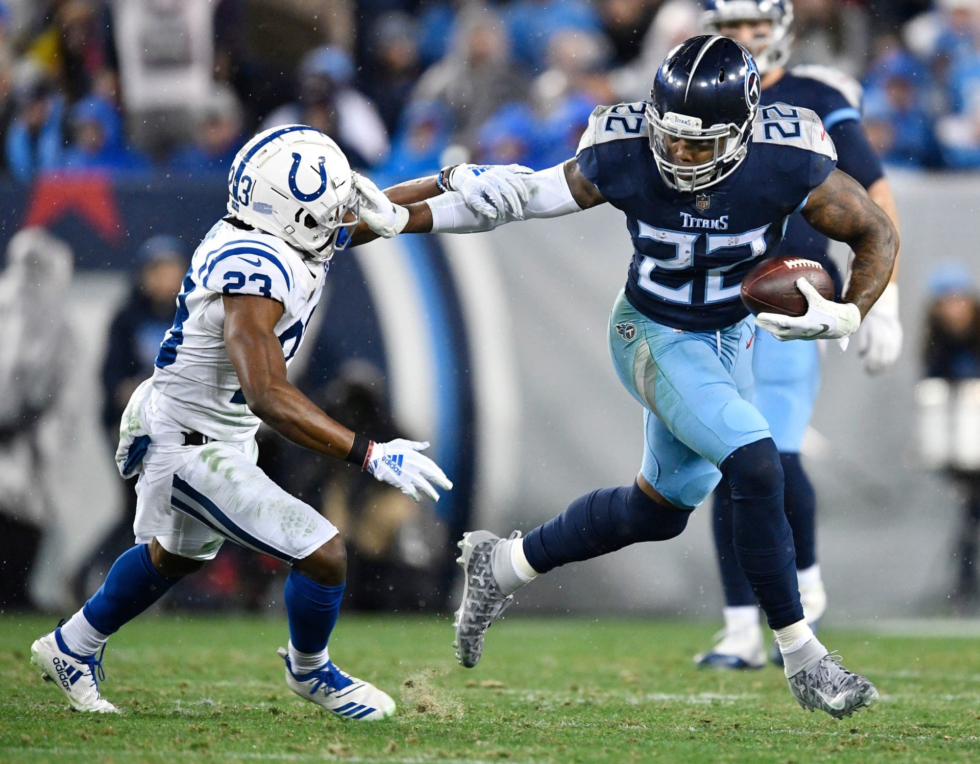 Highlight reel: The best Derrick Henry stiff arms so far (video) - Page 3