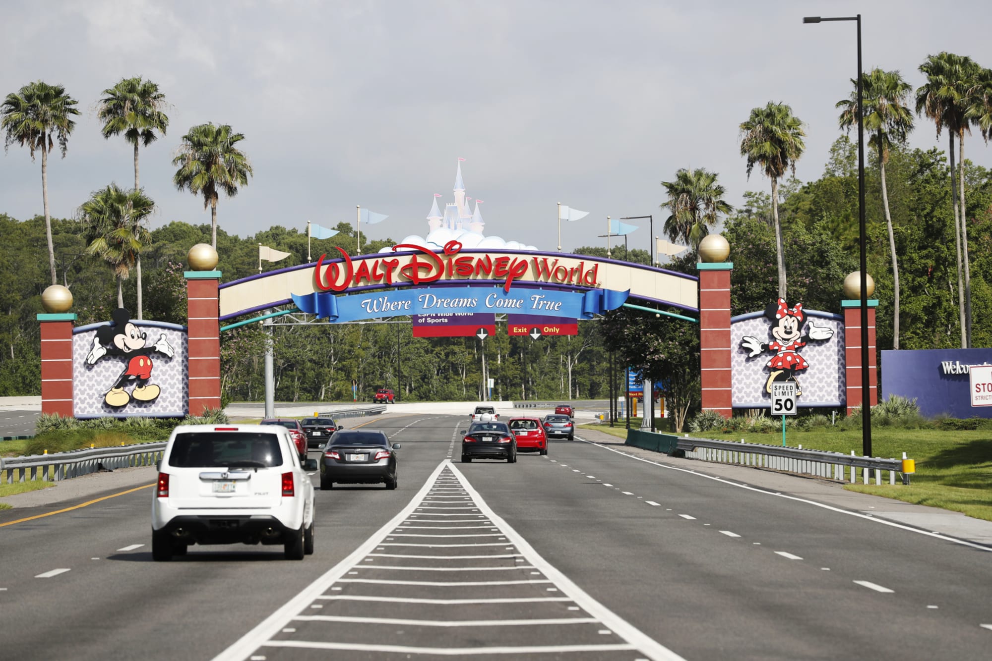 Walt Disney World to cancel airport shuttles starting in 2022