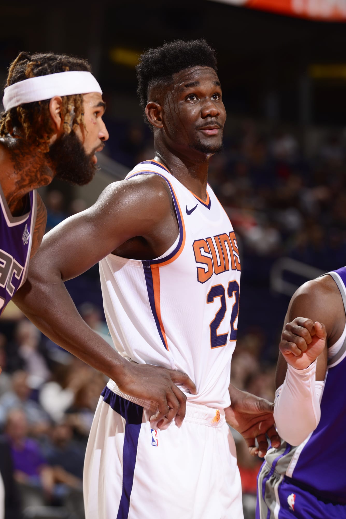Deandre Ayton helps the Phoenix Suns win Valley of the Suns