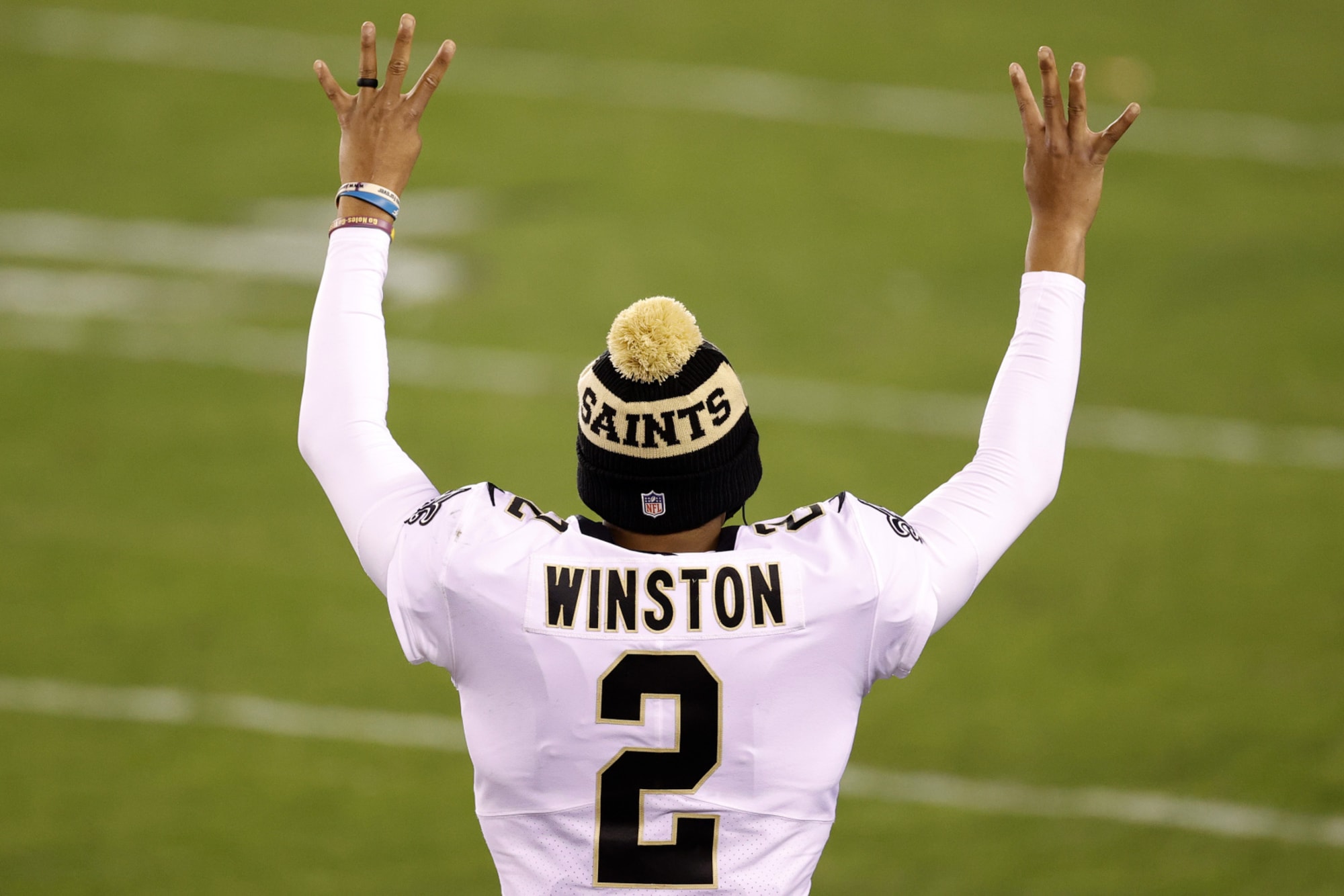 Jameis Winston picked to win Saints QB fight by Bleacher Report