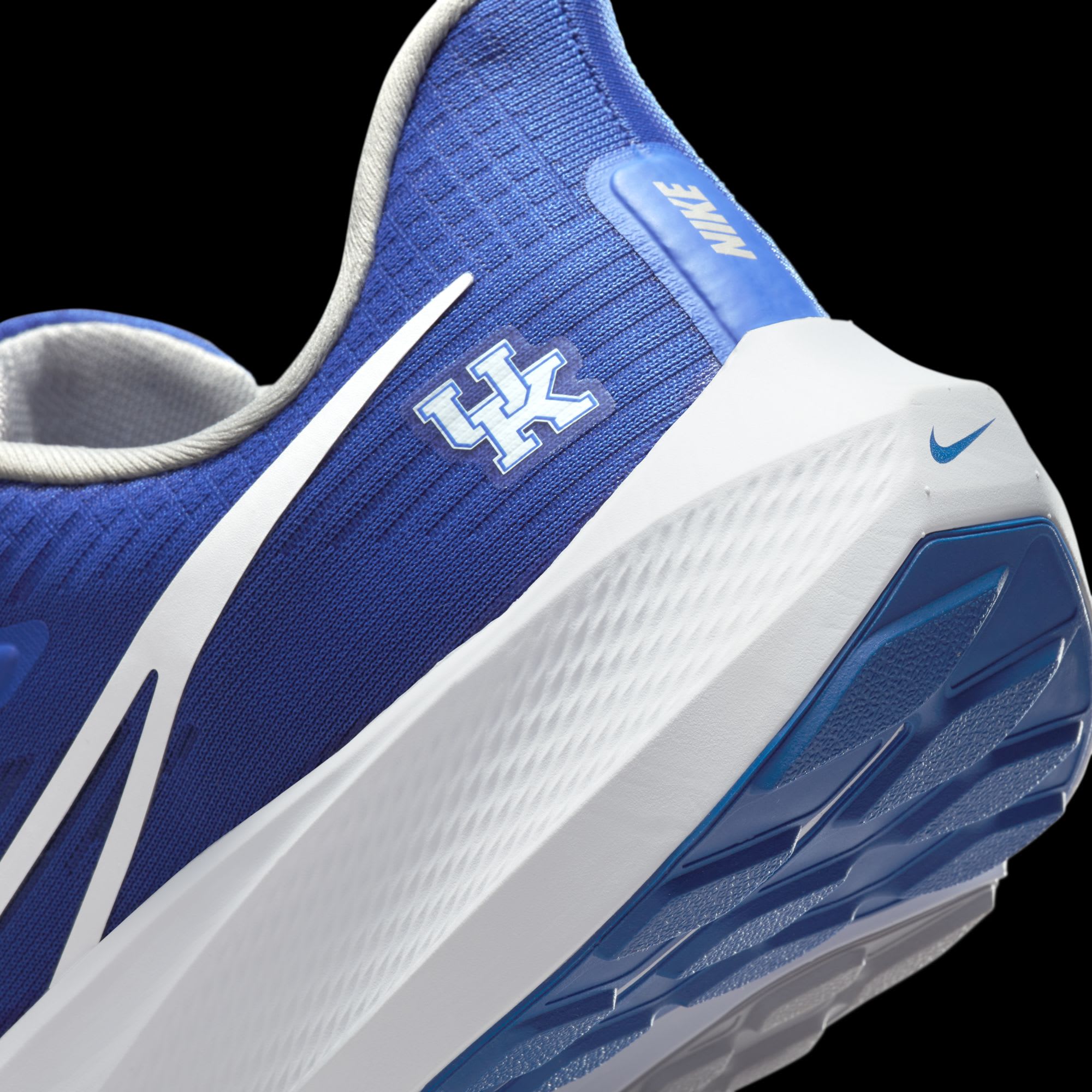 Wildcats Drip: You need these Kentucky shoes by Nike