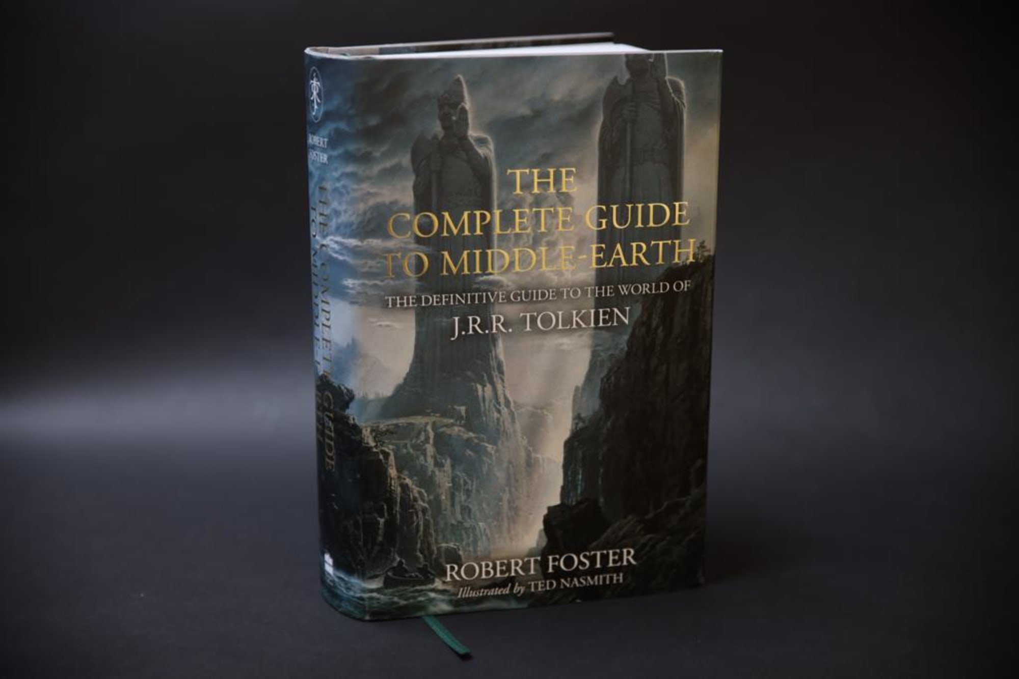 Book Review The Complete Guide To Middle Earth
