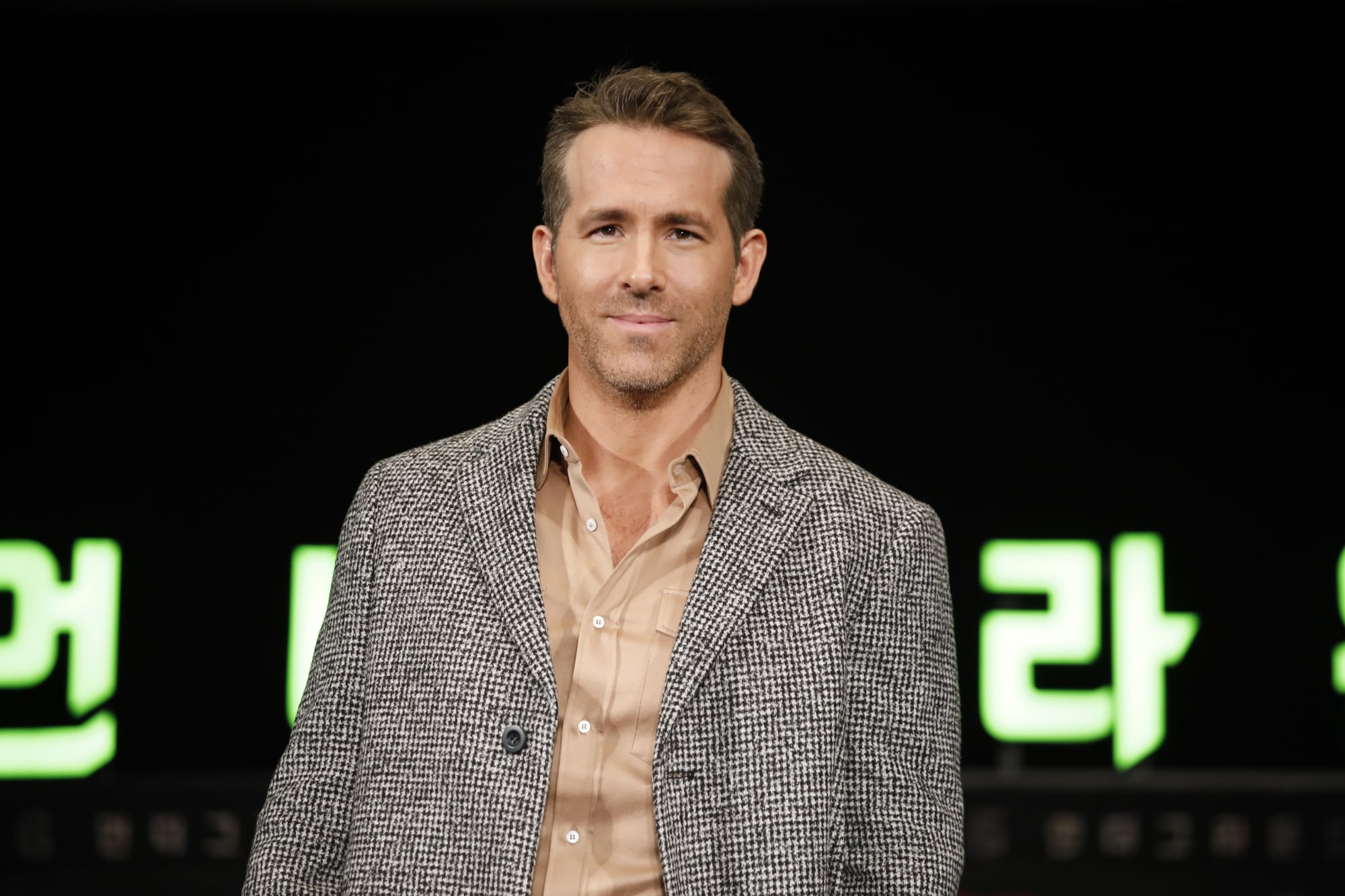 Ryan Reynolds Announces Hes Taking A Sabbatical From Acting
