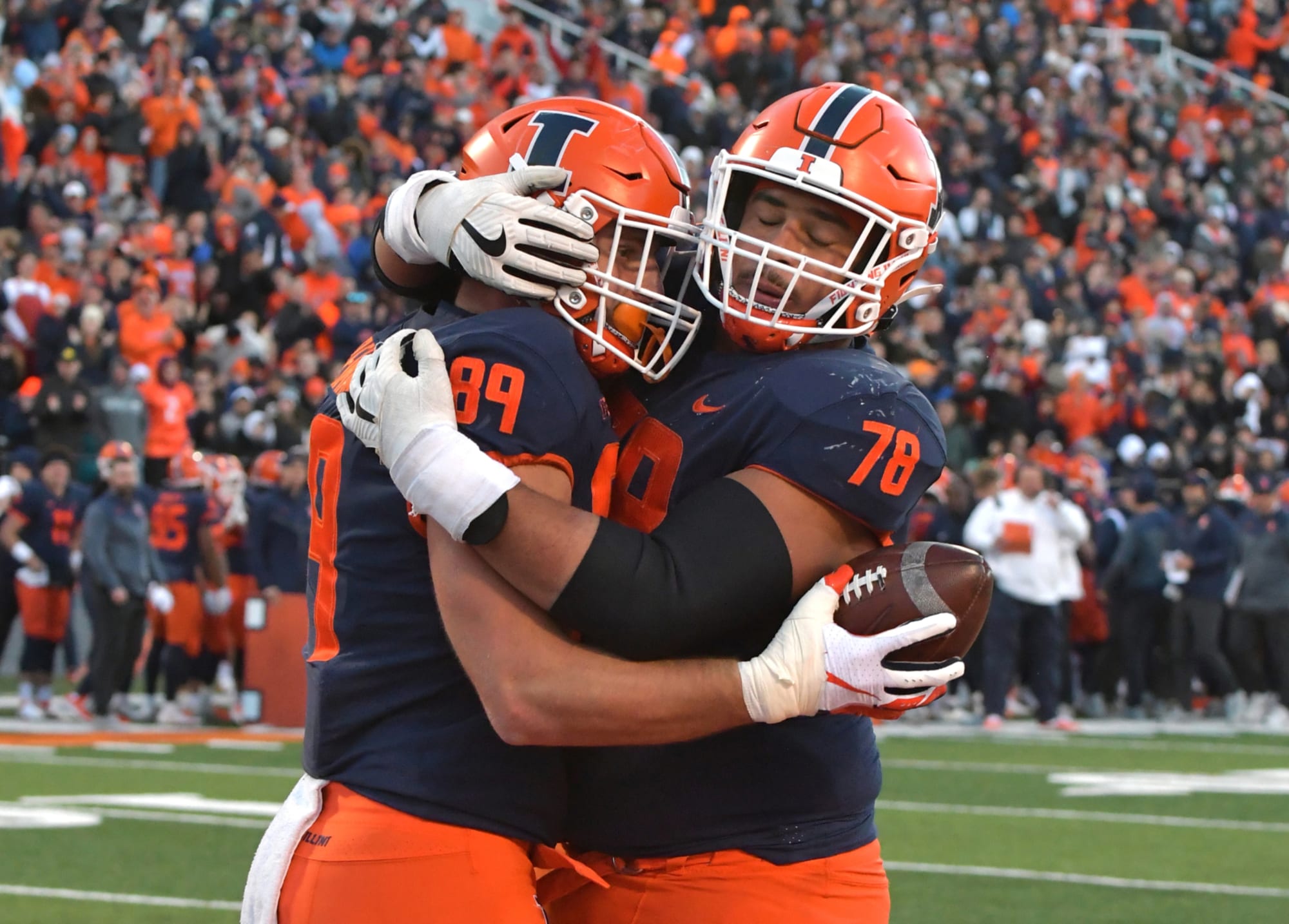 The Illinois Football Team Looks Forward to a Short Travel Distance in