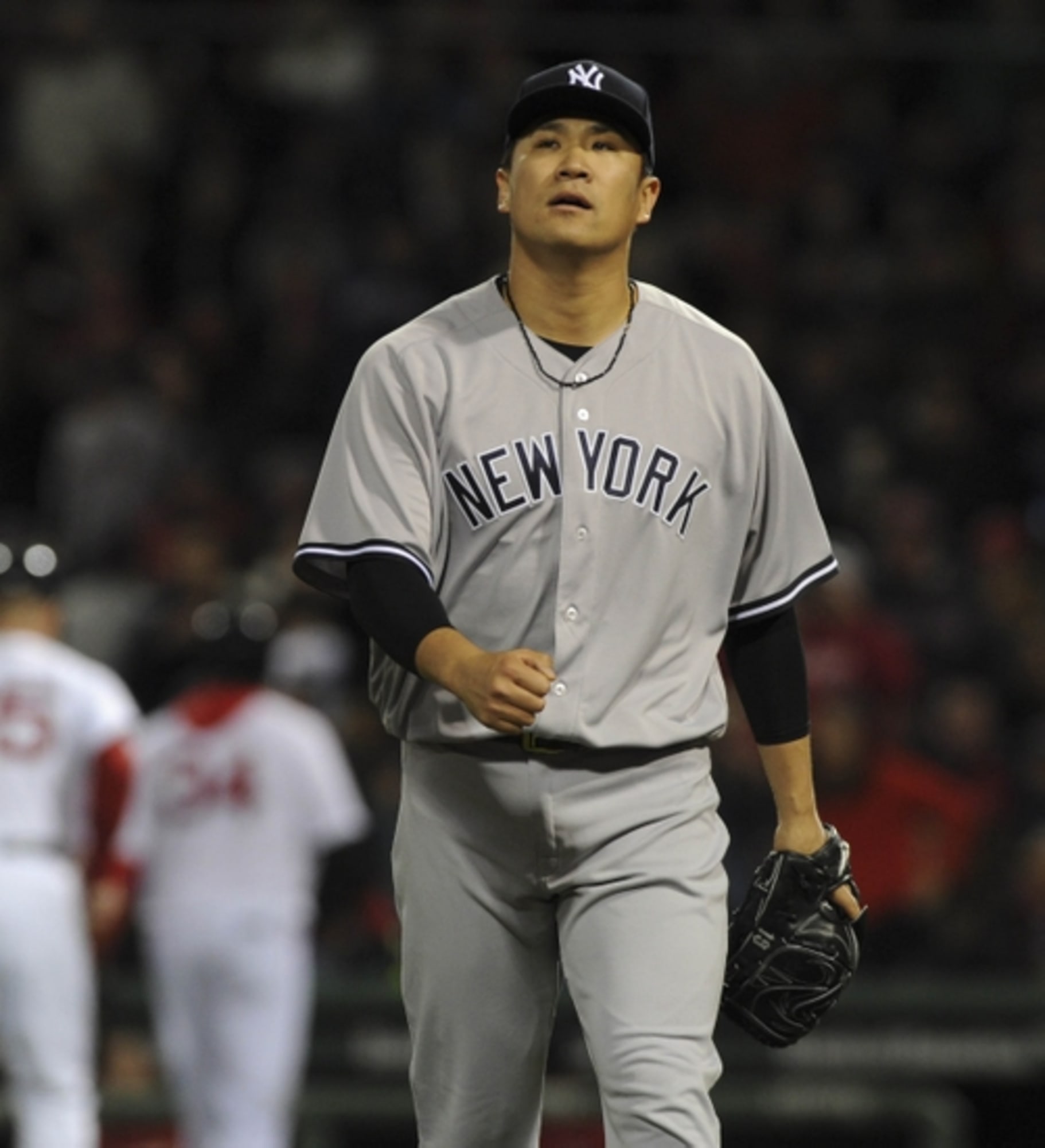 Yankees Masahiro Tanaka returns home to Japan