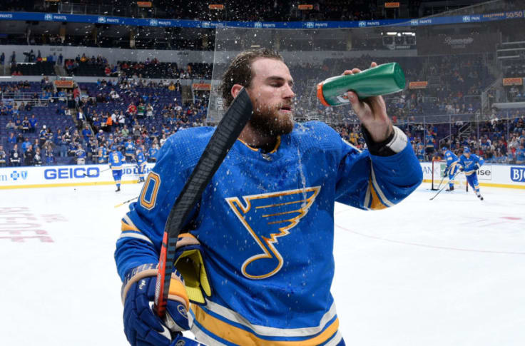 Ryan O'Reilly St. Louis Blues Unsigned Alternate Jersey Shooting Photo –  GameRoomPlaza