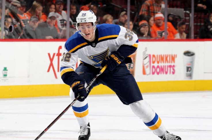 Blues sign first-round draft pick Tage Thompson